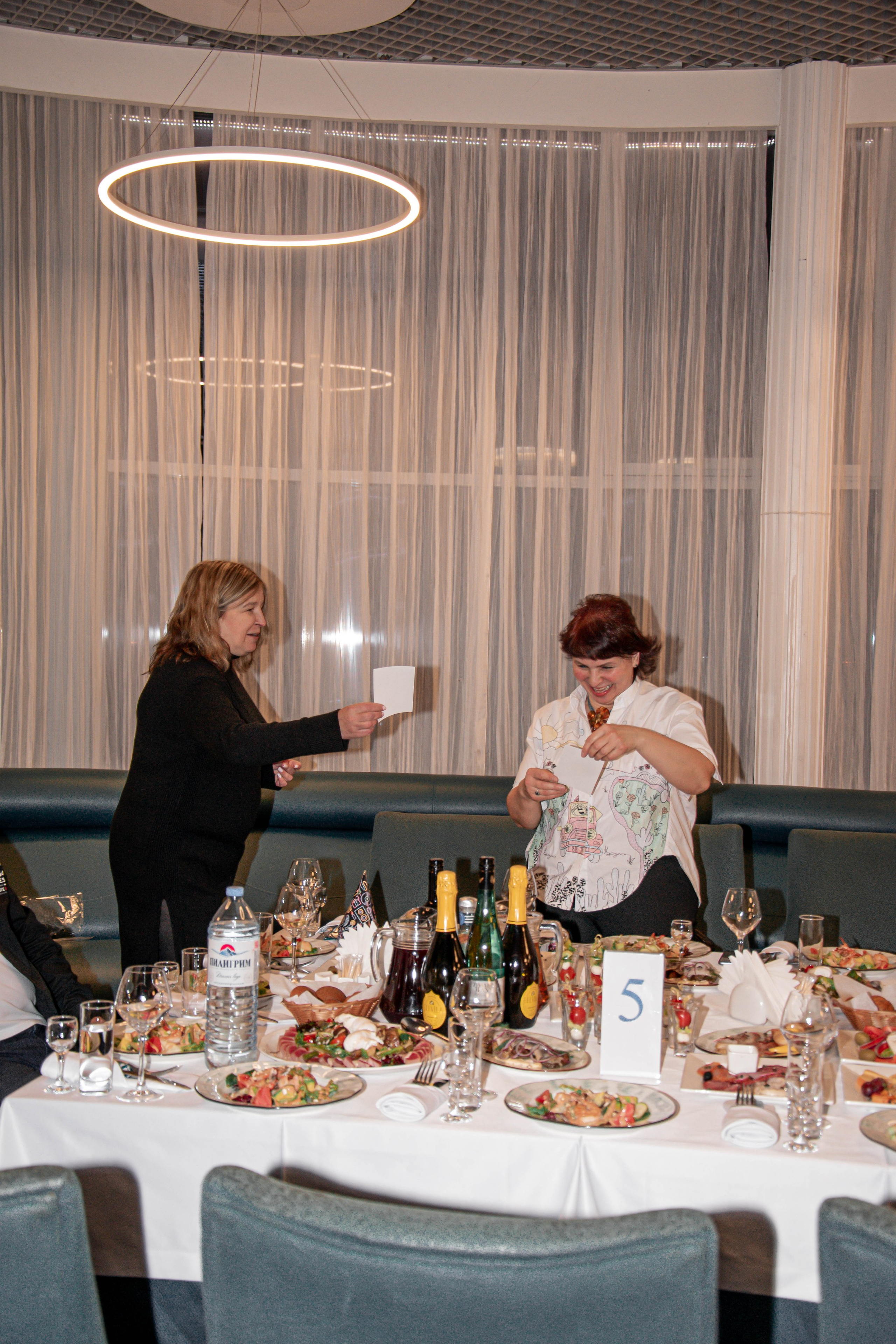 Корпоратив. Женский фотограф в Людиново и Киров