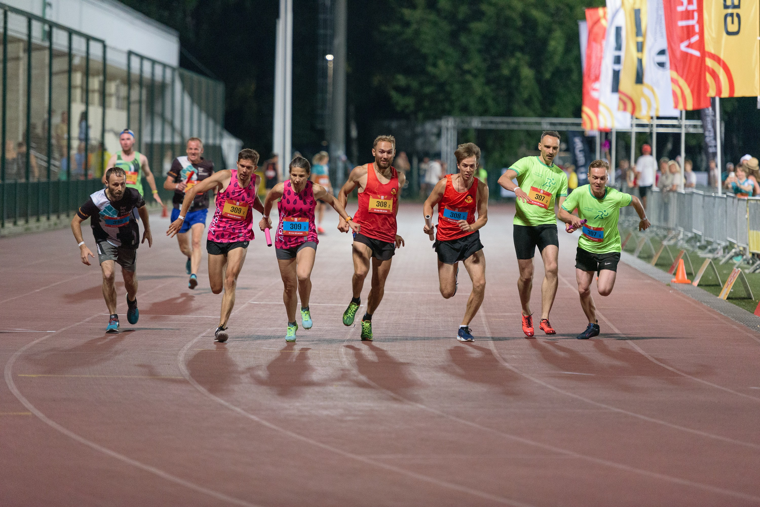 Битва беговых клубов. Репортажный фотограф Сергей Квартальнов