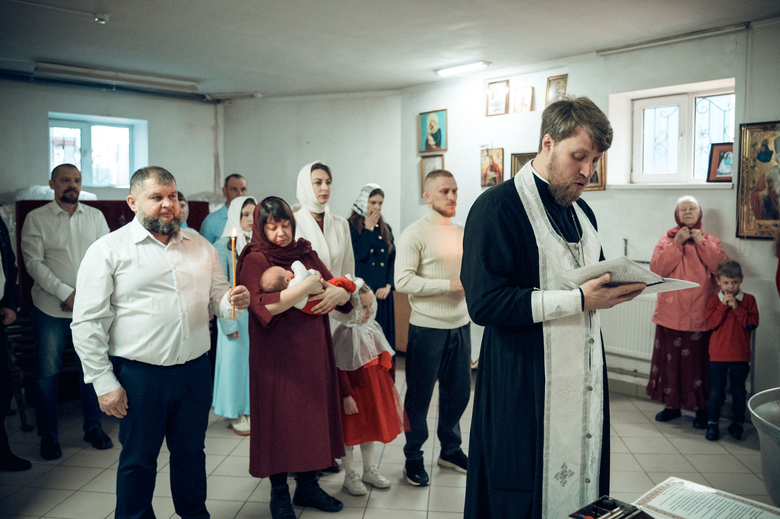 Таинство Крещения Трофима храм иконы Божией Матери «Неупиваемая Чаша». Фотограф на Таинство Венчания и Крещения в Краснодаре Абрамова Людмила