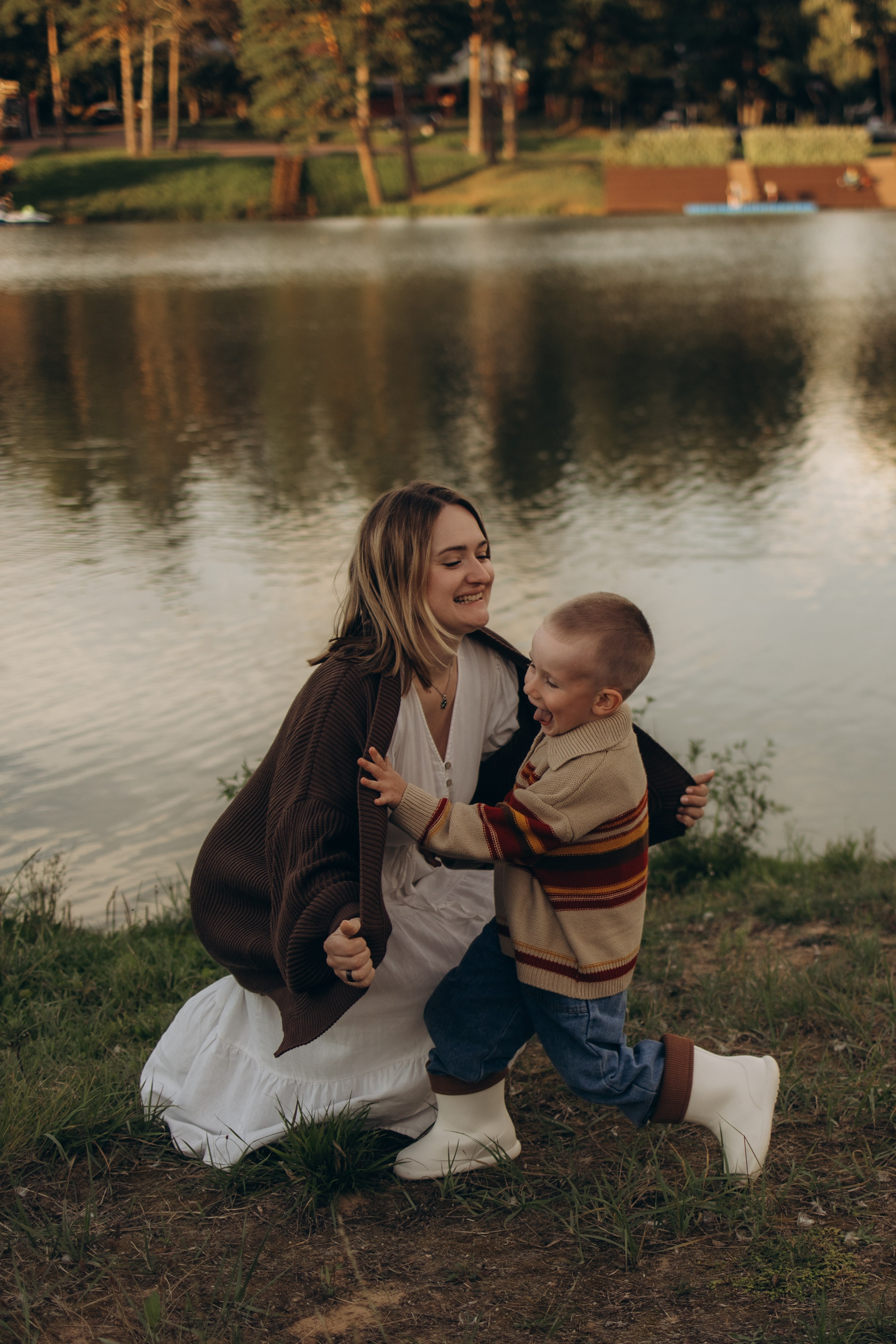 Согревайтесь любовью (август, 2026 г.),  г. Жуков (Калужская обл.). Надежда Стар семейный и церковный фотограф в Жукове и Калужской области