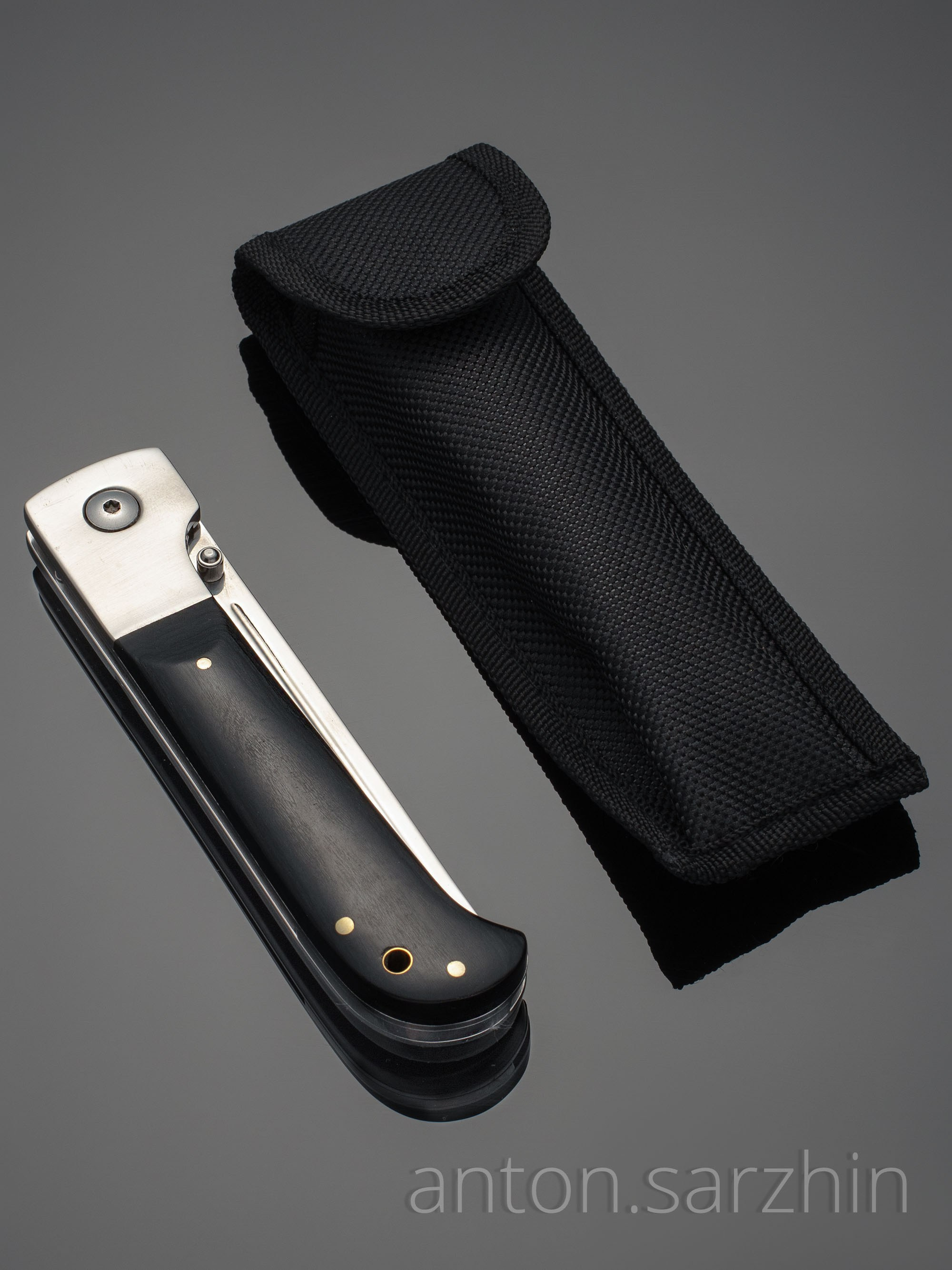 Предметная съемка складного ножа с футляром