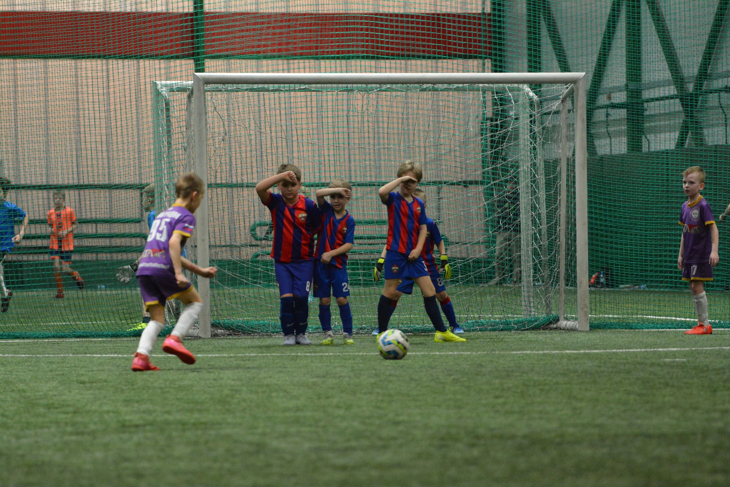 Футбол. F/8 and be there — оказаться в нужном месте и поймать момент