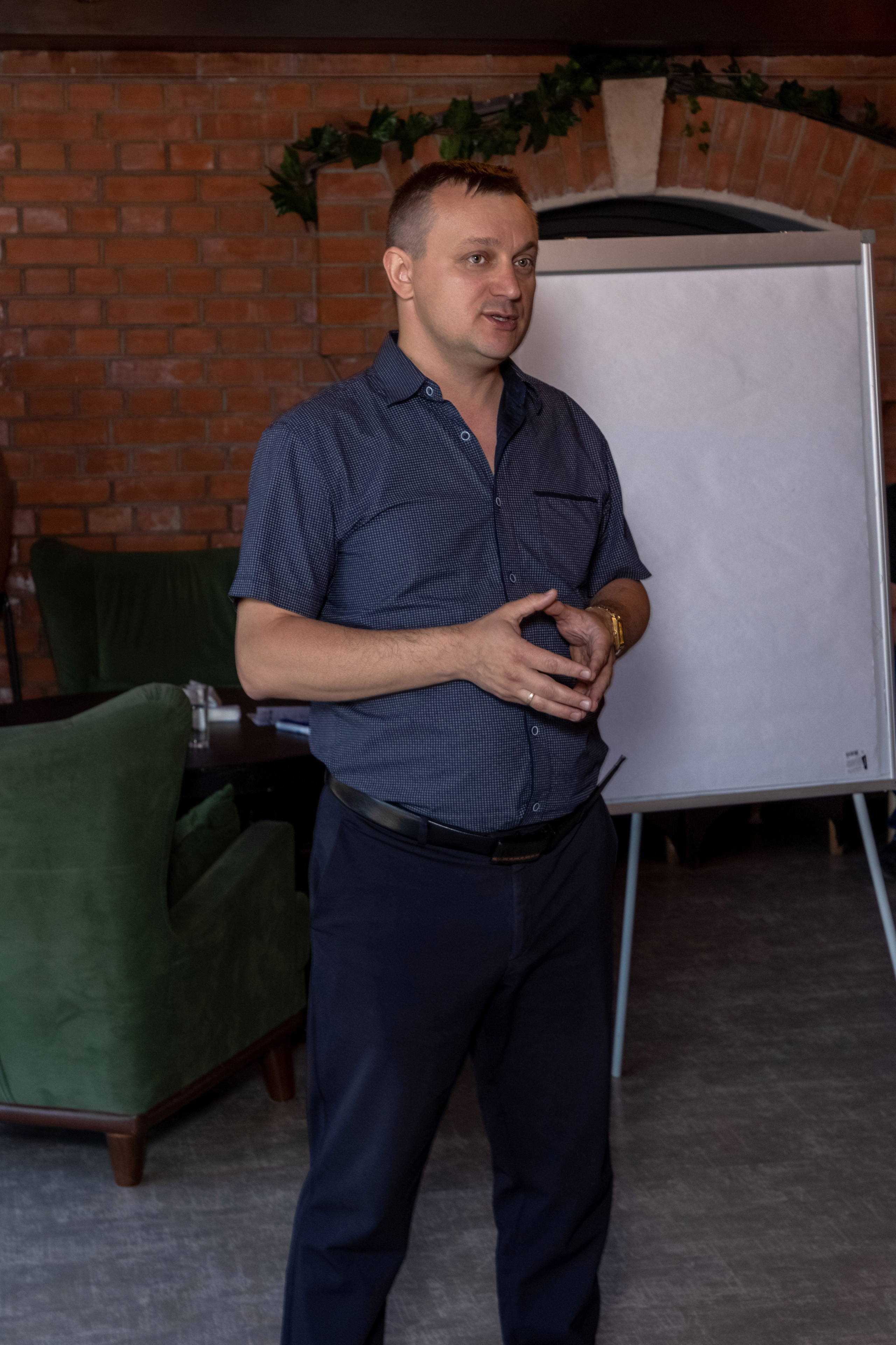 Съёмка тренинга по финансам. Коммерческий фотограф Андрей Тремасов