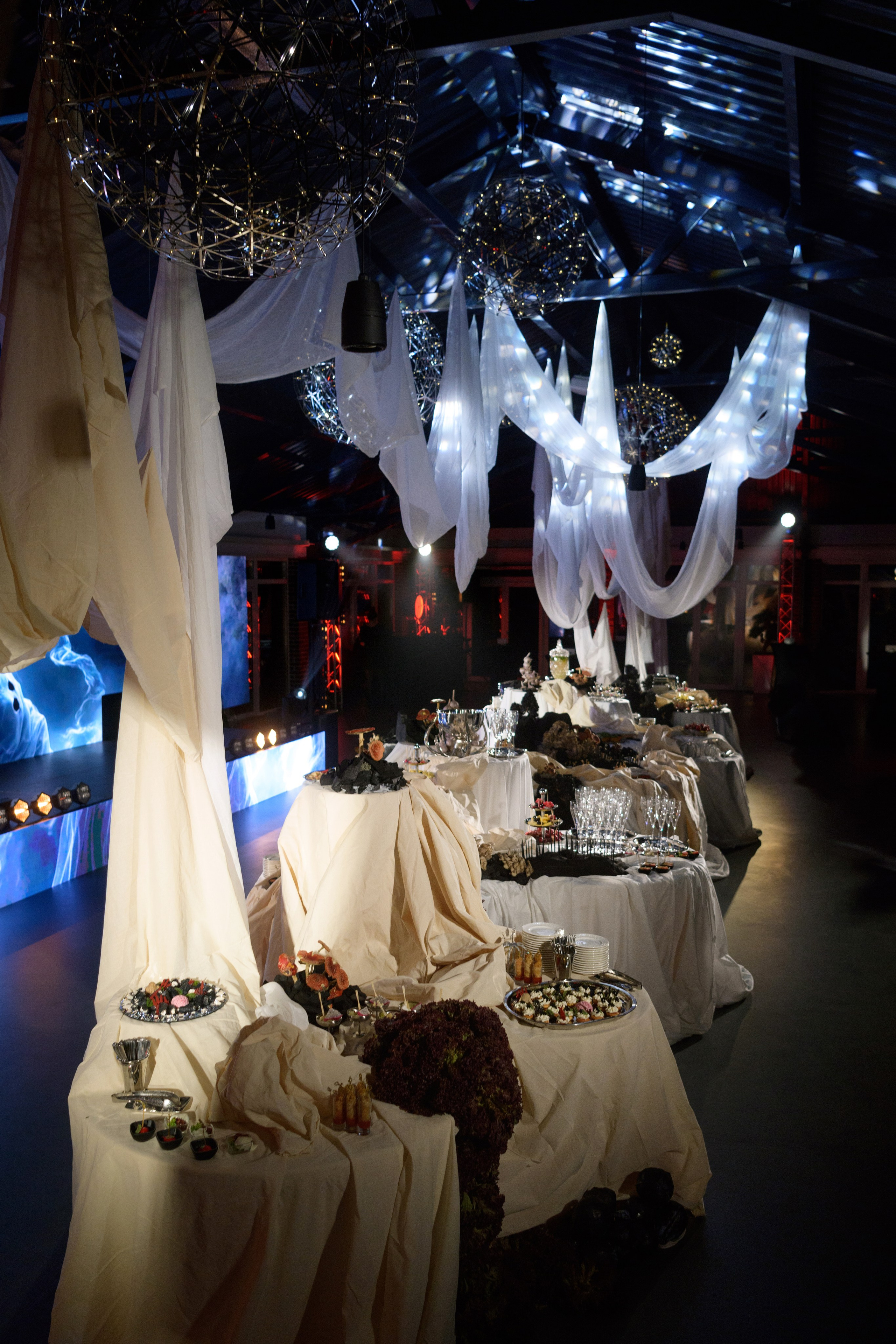 Decor by Favorite catering. Свадебный фотограф в Минске