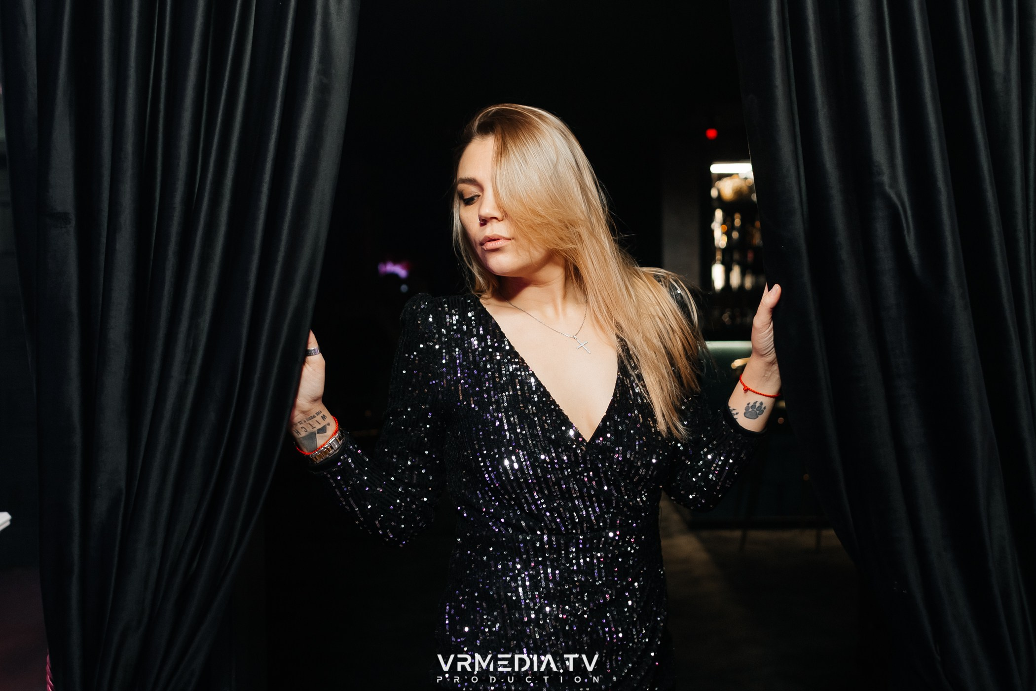 POP-STAR PARTY в караоке-баре «Volna»