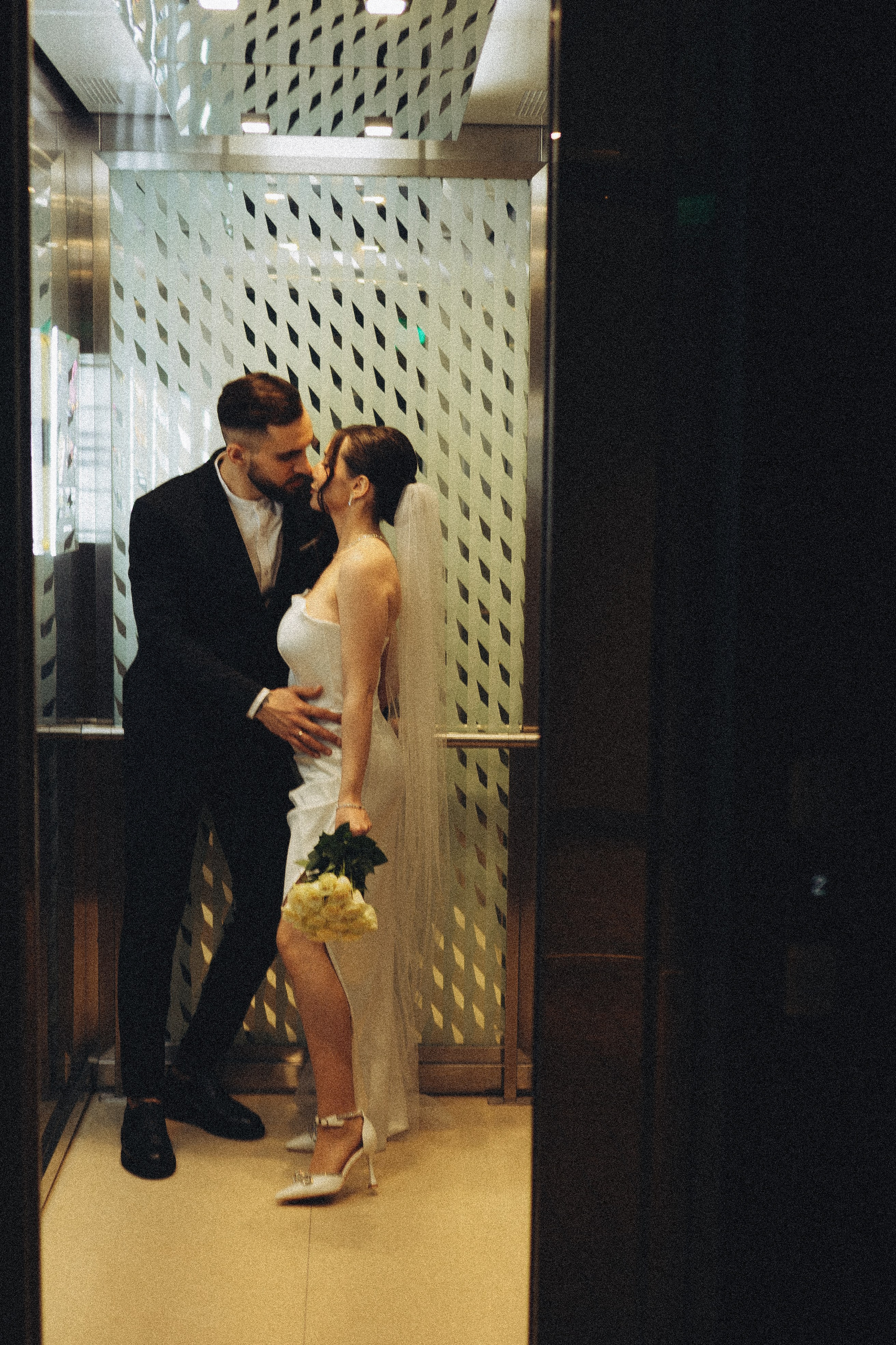 СВАДЕБНАЯ СЬЕМКА СБОРОВ ЖЕНИХА И НЕВЕСТЫ В ОТЕЛЕ И ТАКЖЕ ФОТОСЕССИИЯ В ОТЕЛЕЕ МЕГАПОЛИС БРЯНСК. Профессиональный фотограф, Санкт-Петербург — Виктория Богомолова