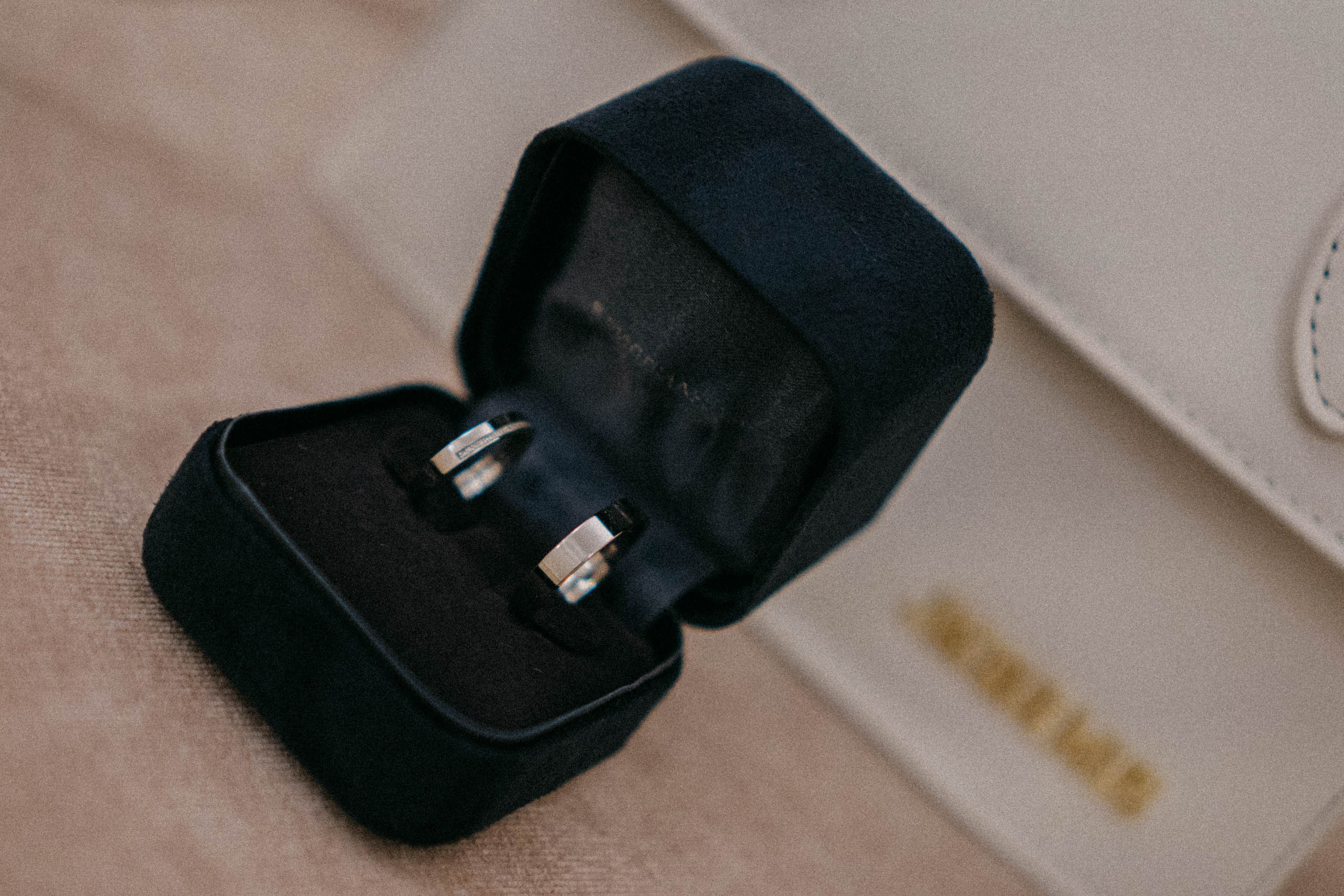 СВАДЕБНАЯ СЬЕМКА ПАРЫ В ГОРОДЕ ПУШКИН В ПАРКЕ ЕКАТЕРИНЕНСКОМ В НОЯБРЕ. Профессиональный фотограф, Санкт-Петербург — Виктория Богомолова