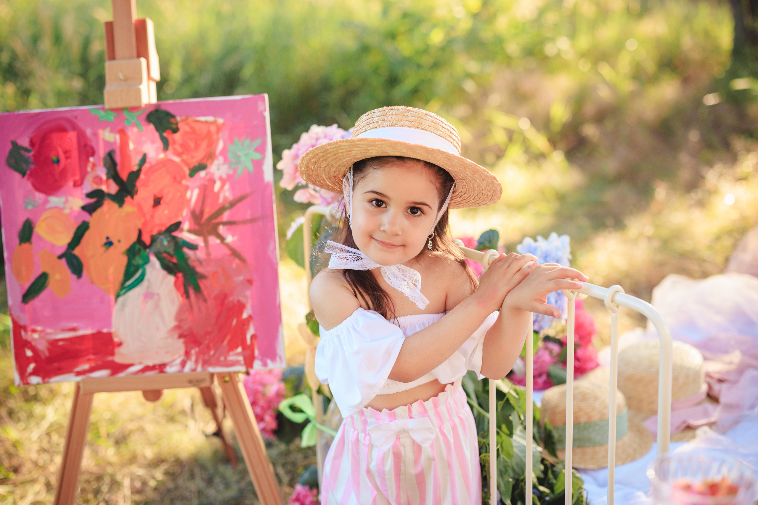 Цветочная кровать с кроликами. Семейный и детский фотограф в Краснодаре Анна Трашкова