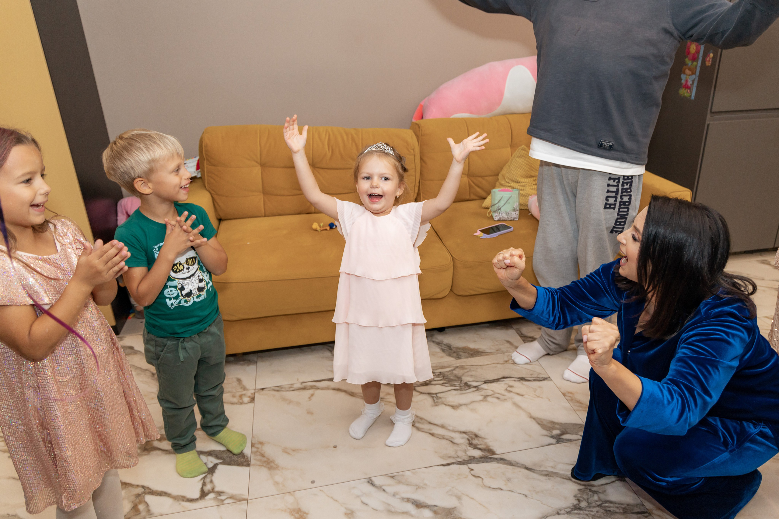 День Рождения в Доме. Свадебный фотограф в городе Подольск МО и Москва Крылова Ирина