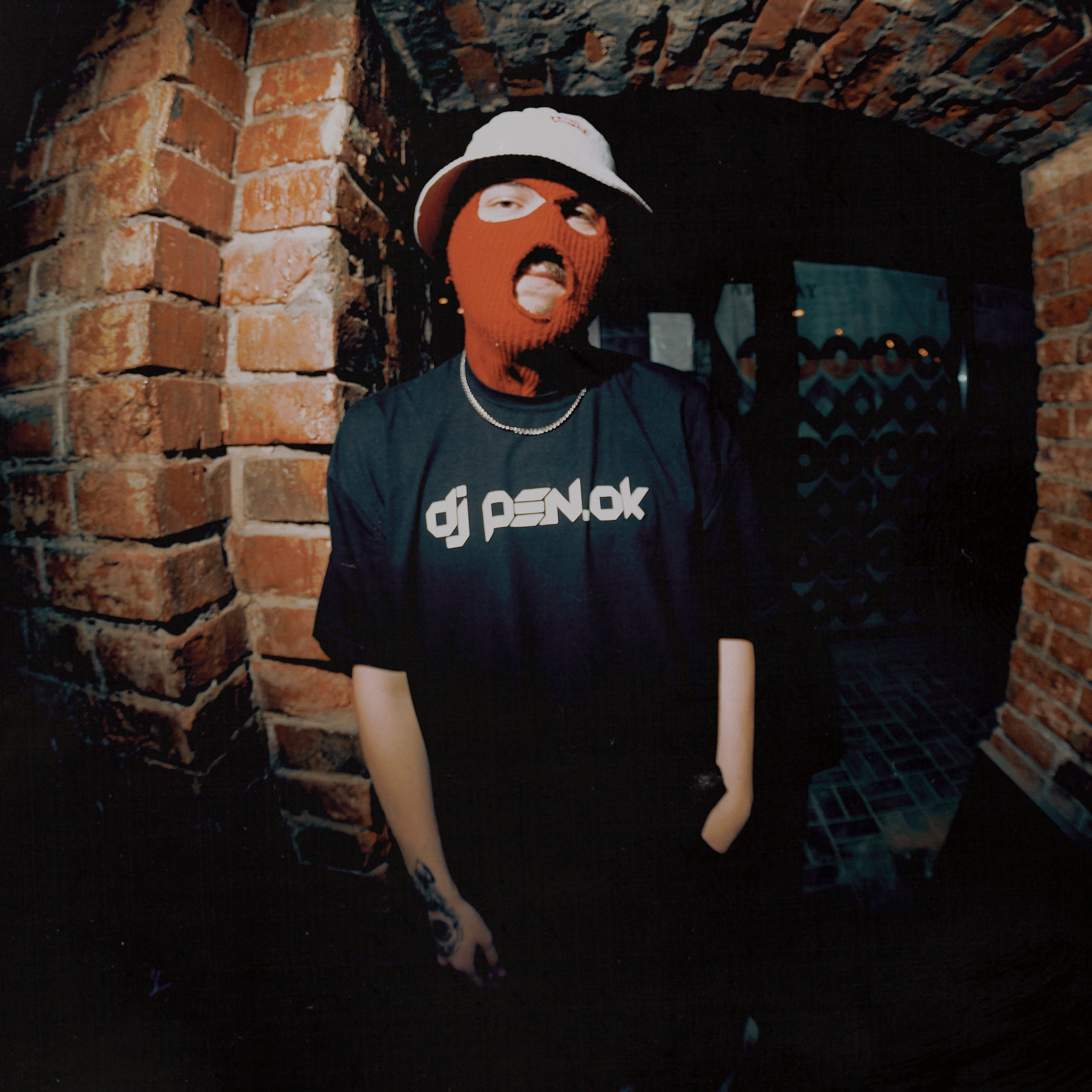 DJ PEN.OK x PDRV. Московский фотограф WHRMZD