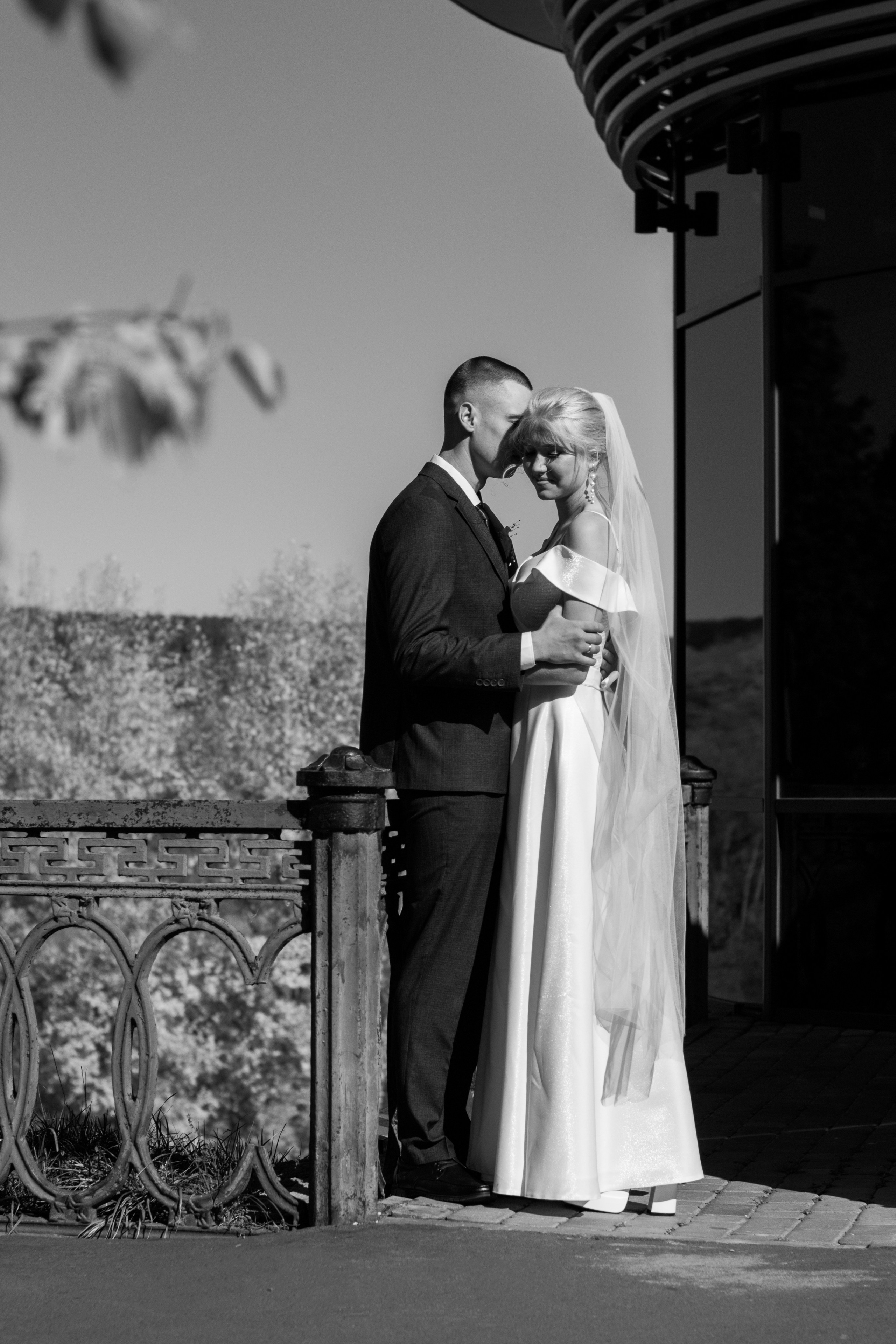 Свадебная фотосессия на площади Пушкина в г. Кемерово