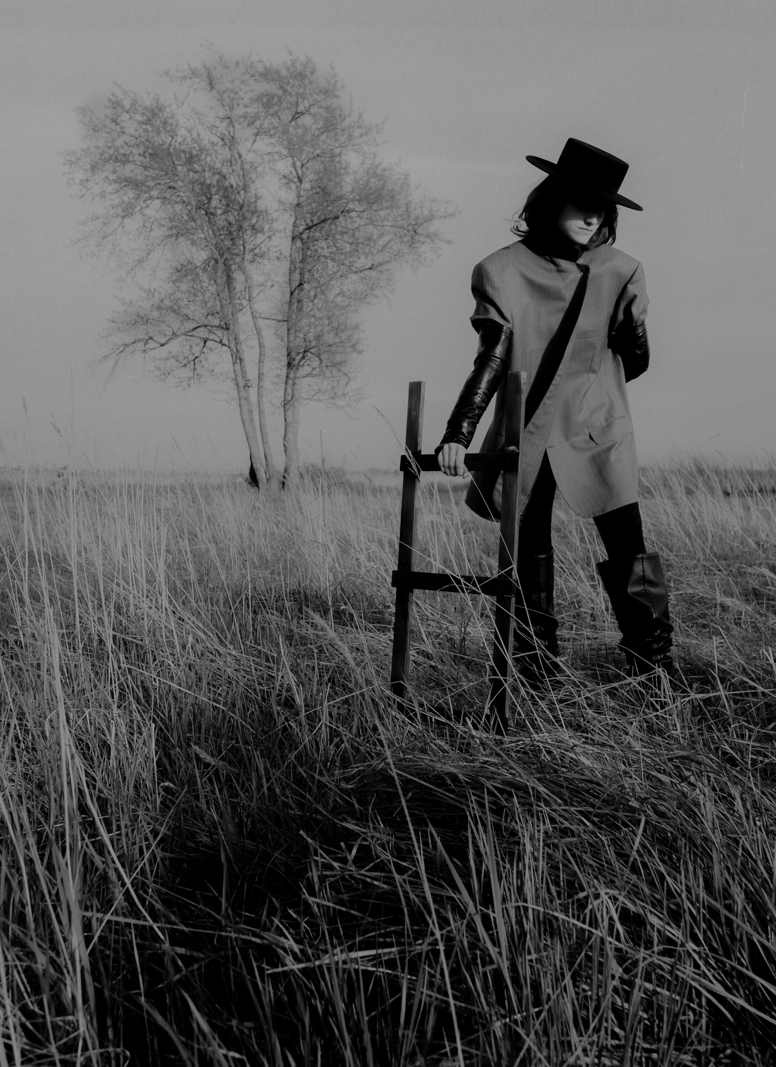 In field. Фотограф и Стилист в Санкт-Петербурге Алеся Хомиченок и Игорь Гарин