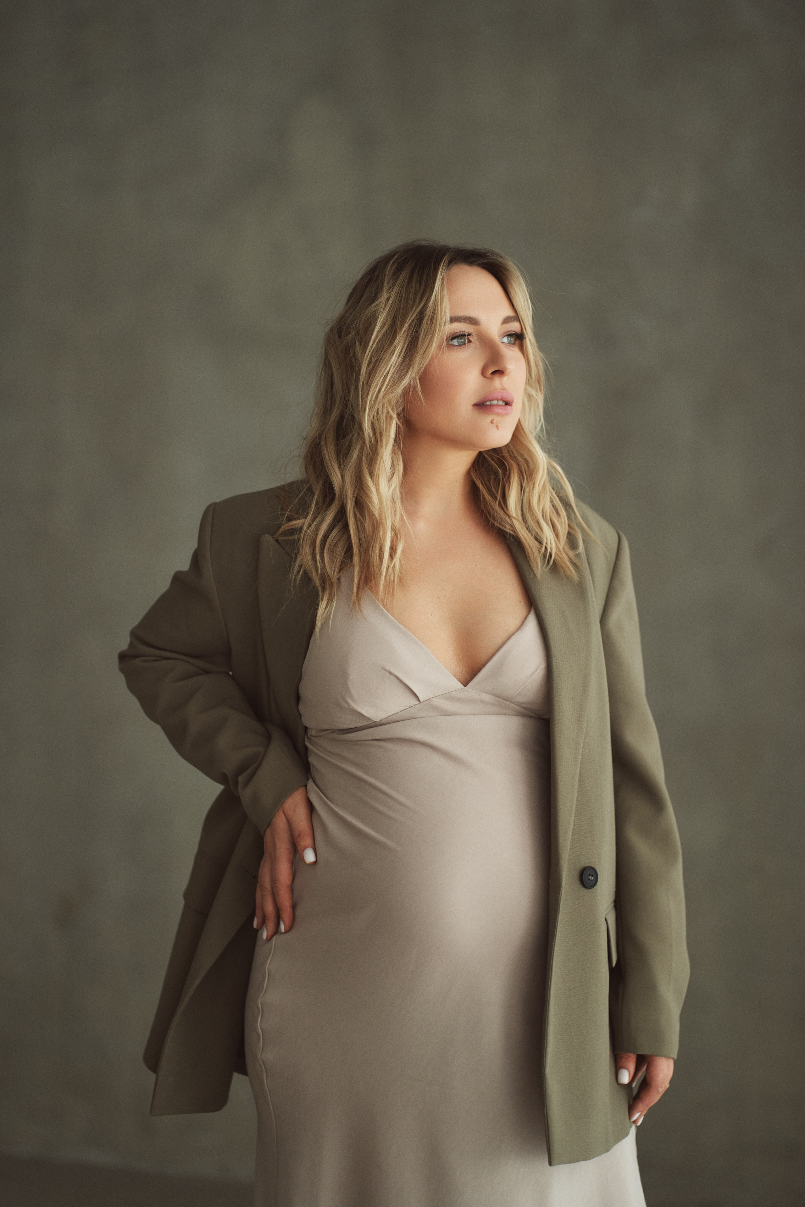 Аня. Фотограф в Москве. Каталог, лукбук, портреты