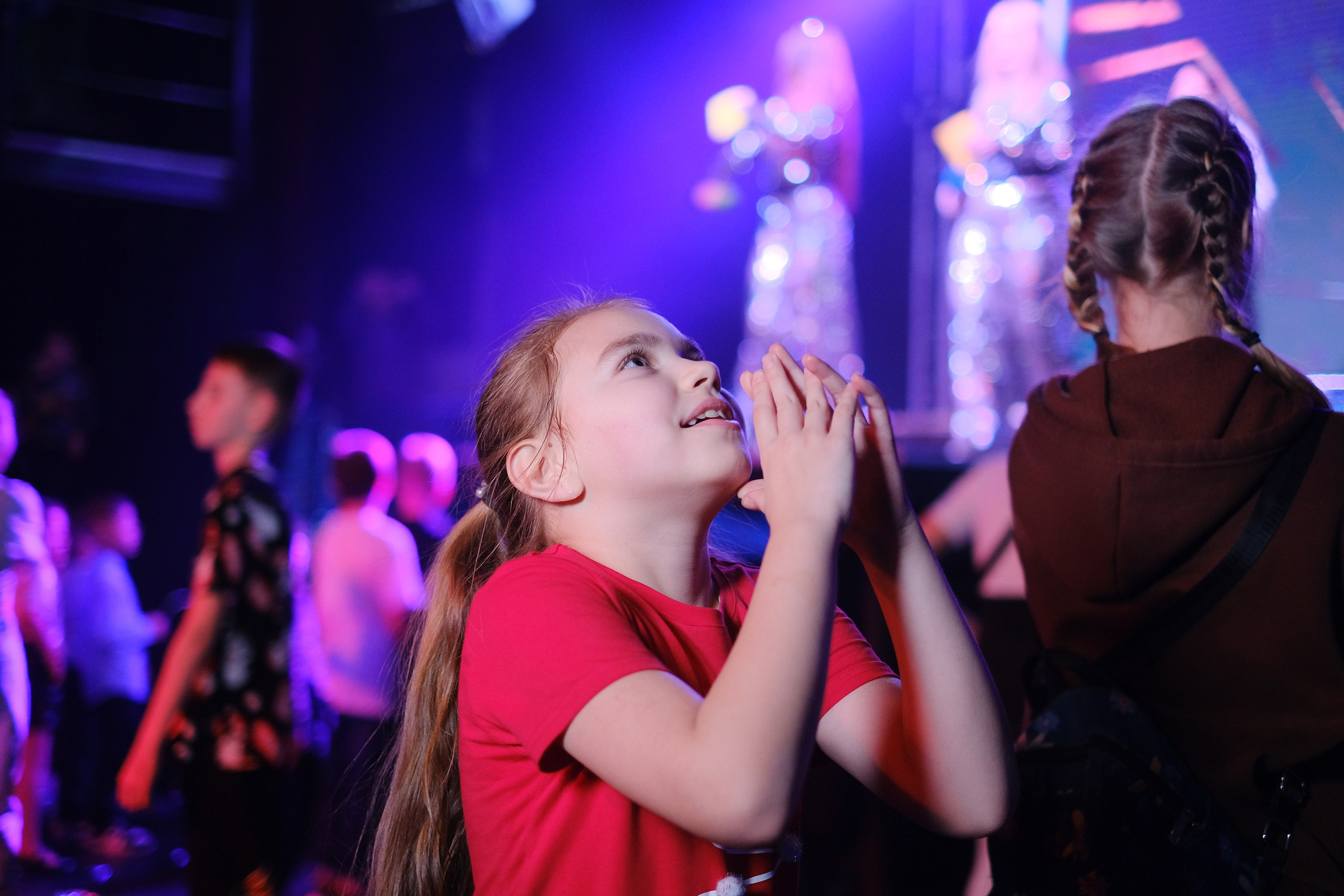 ЁлкаФест в М33 27 декабря 2023 года. Свадебный и репортажной фотограф Денис Ожигин в Краснодаре и Краснодарском крае