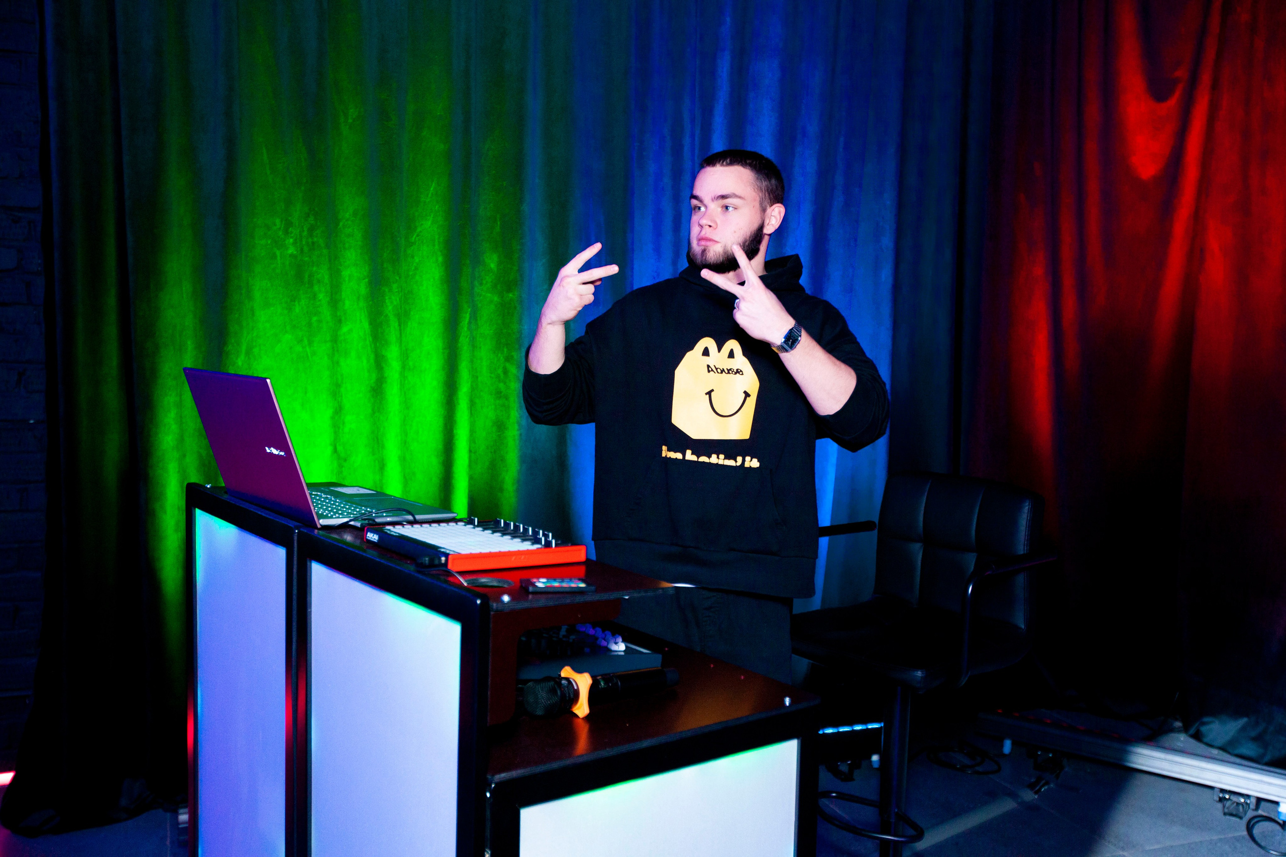 Хитомания. Stanislav Baryshev — People. Emotions. Atmosphere