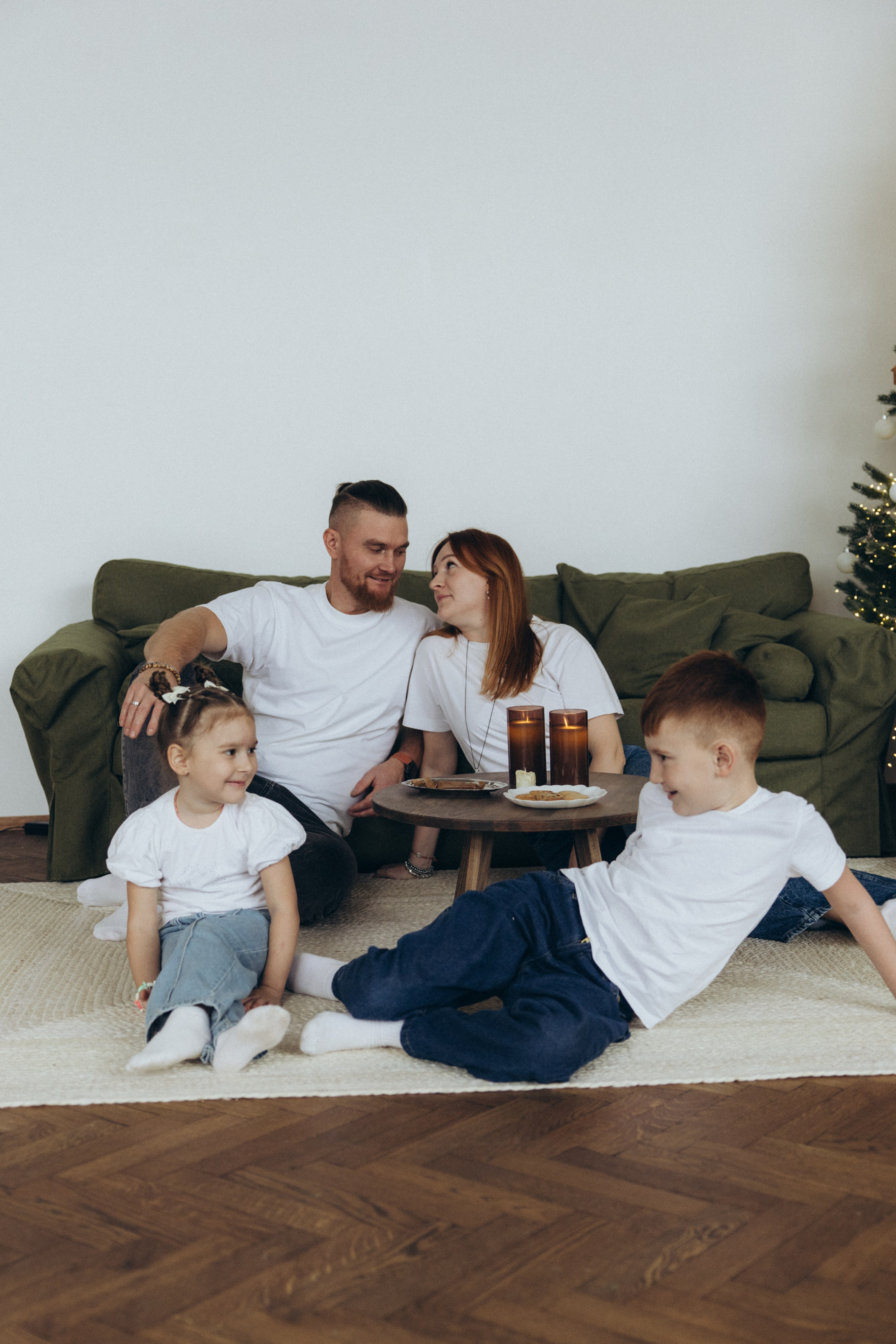 Семейная новогодняя. Привет! Меня зовут Лера, я фотограф в Нижнем Новгороде