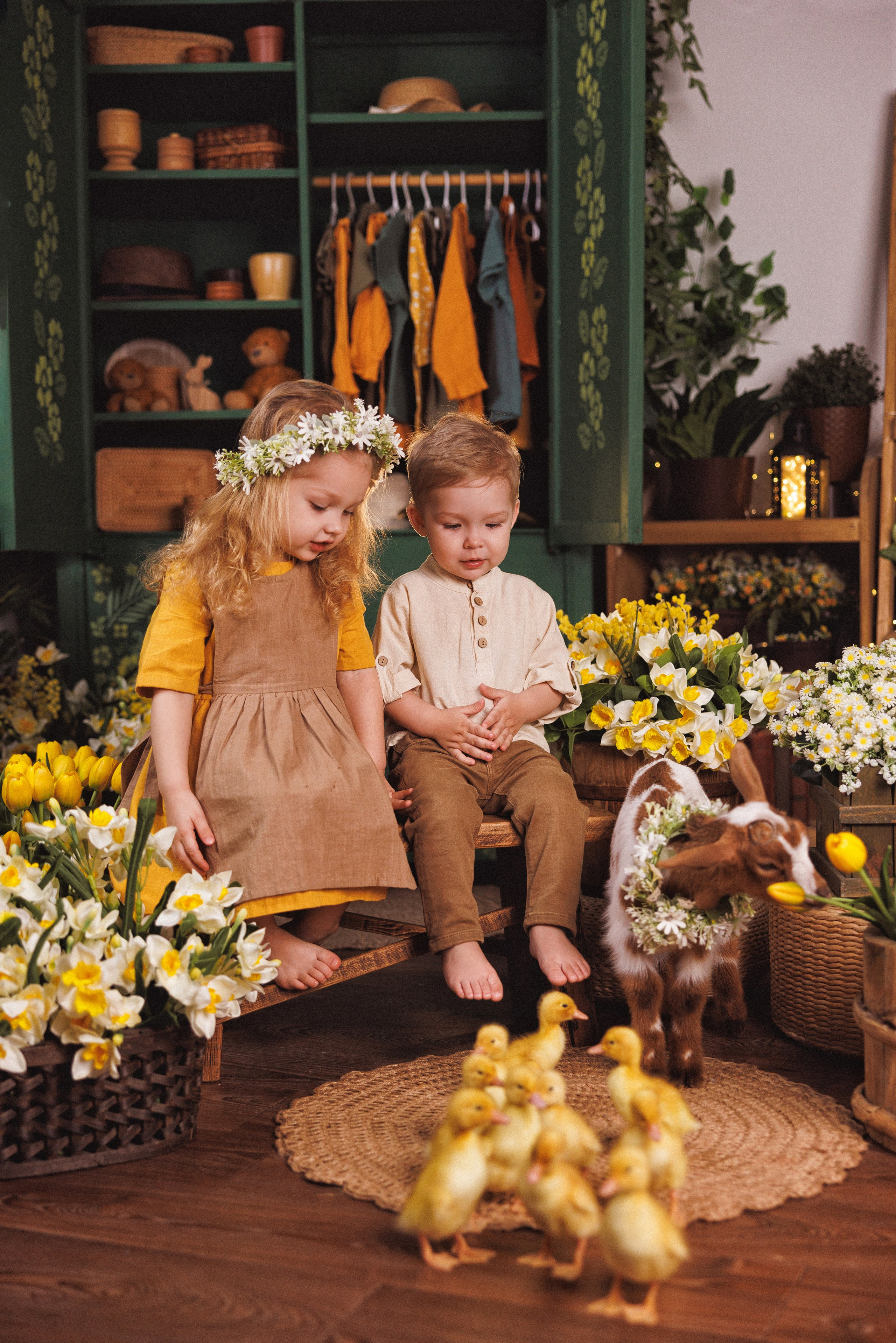 Пасхальная фотосессия с животными (утята, козлик и кролики), в фотостудии «Антураж» город Краснодар. Семейный и детский фотограф в Краснодаре Анна Трашкова