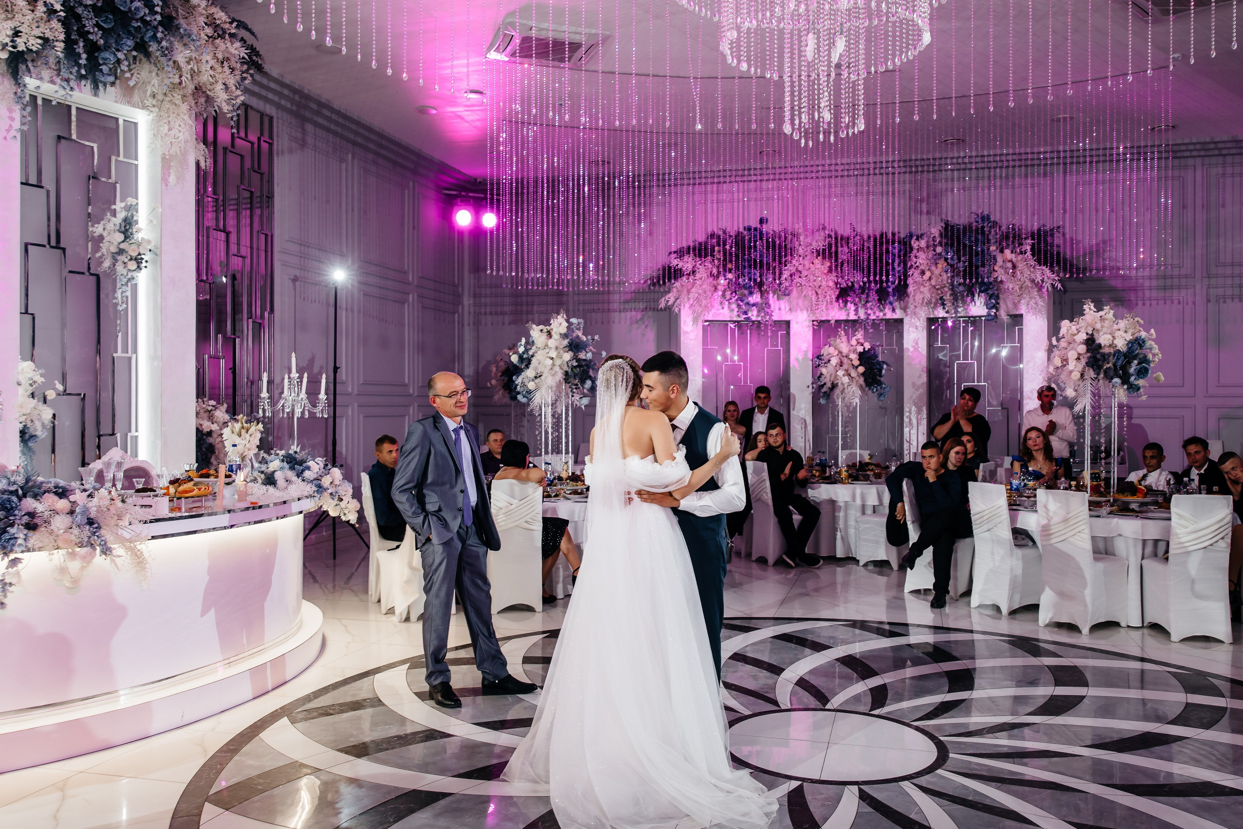 Анонс свадьбы Максима и Алены. Свадебный фотограф в Крыму и Севастополе Ольга Баскакова