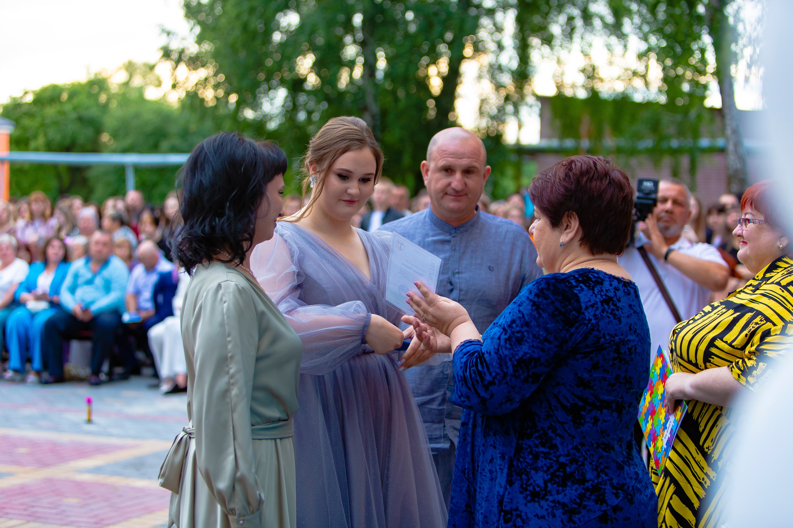 Выпускной вечер. Профессиональная съёмка и монтаж фото&видео в Курске и области