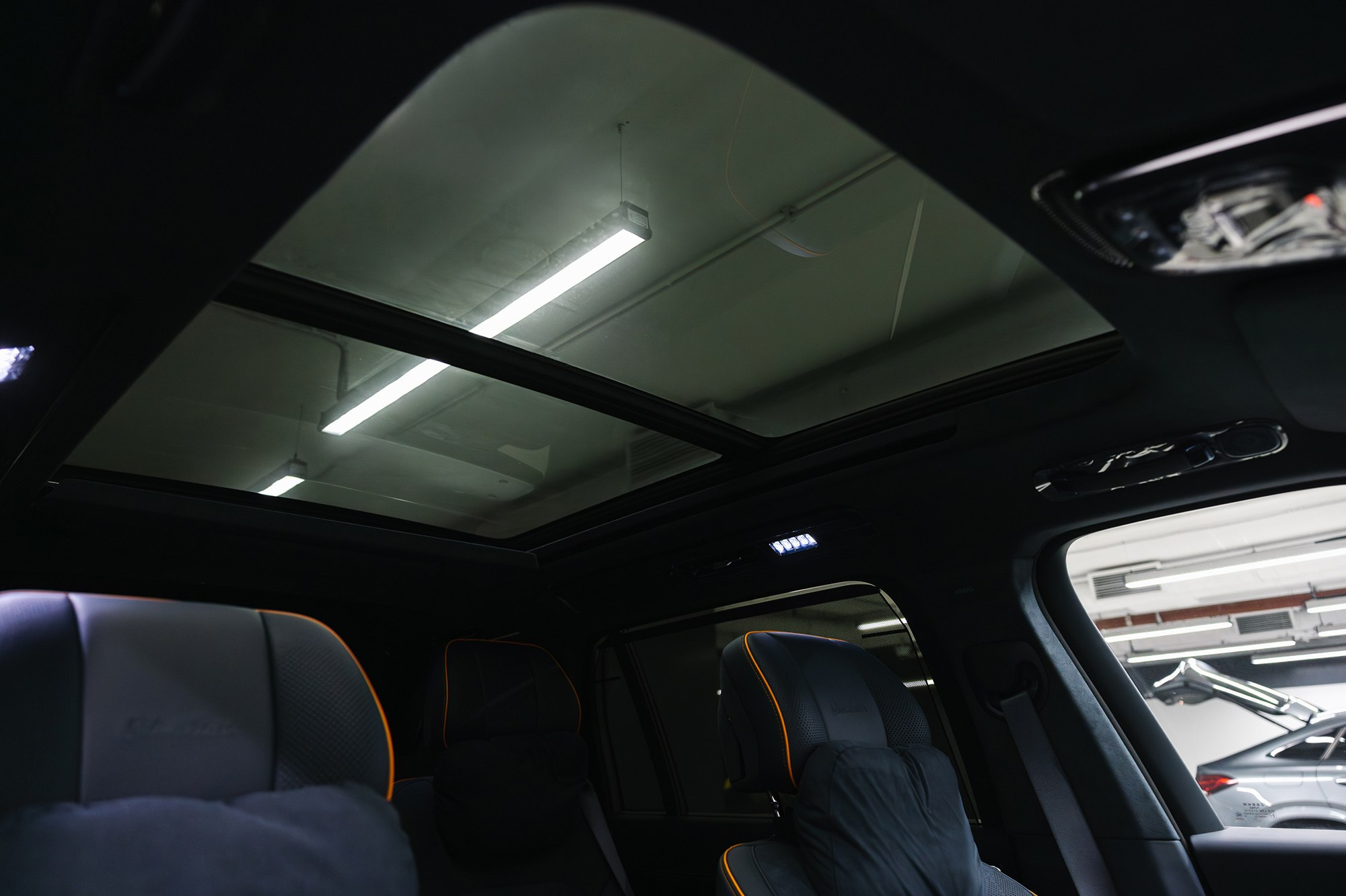 Zeekr 9X 2.0hyb 4WD AT (1401 л. с.) 2025, последовательно-параллельный гибрид, АКПП, 4WD. Автосалон «Х-Авто»