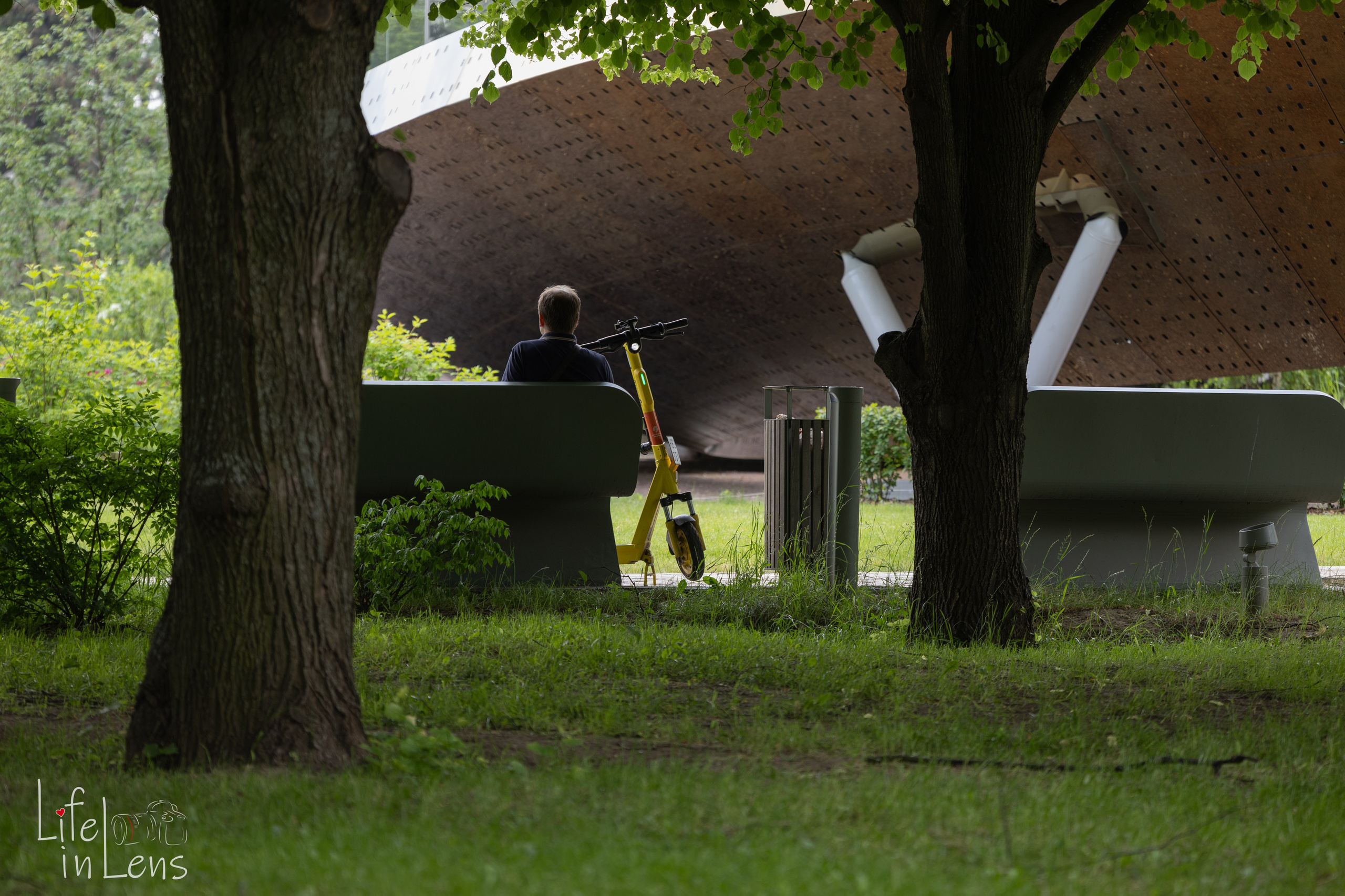 ВДНХ. День России. Фотограф, получающий удовольствие от своей работы