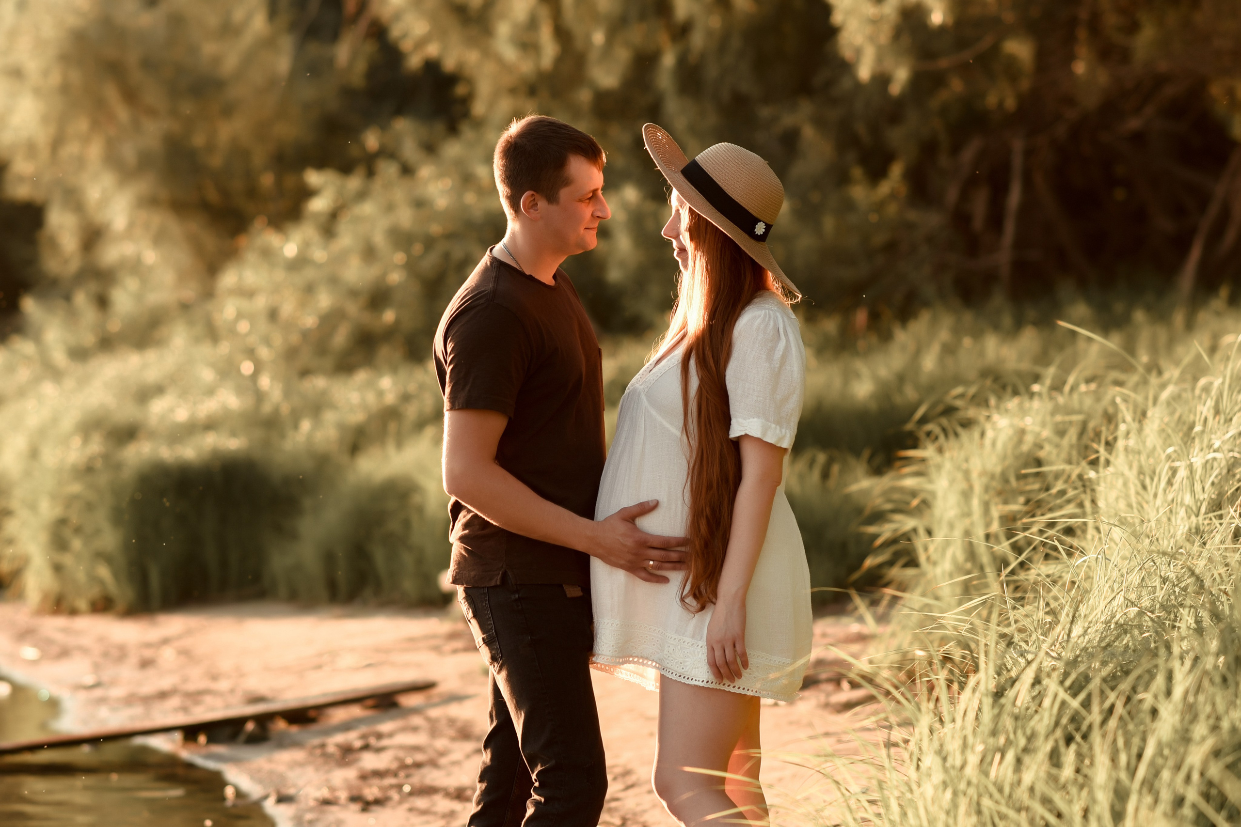 Фотосессия беременности на природе. Свадебный, семейный, детский, контент фотограф в Омске Максим Ильин