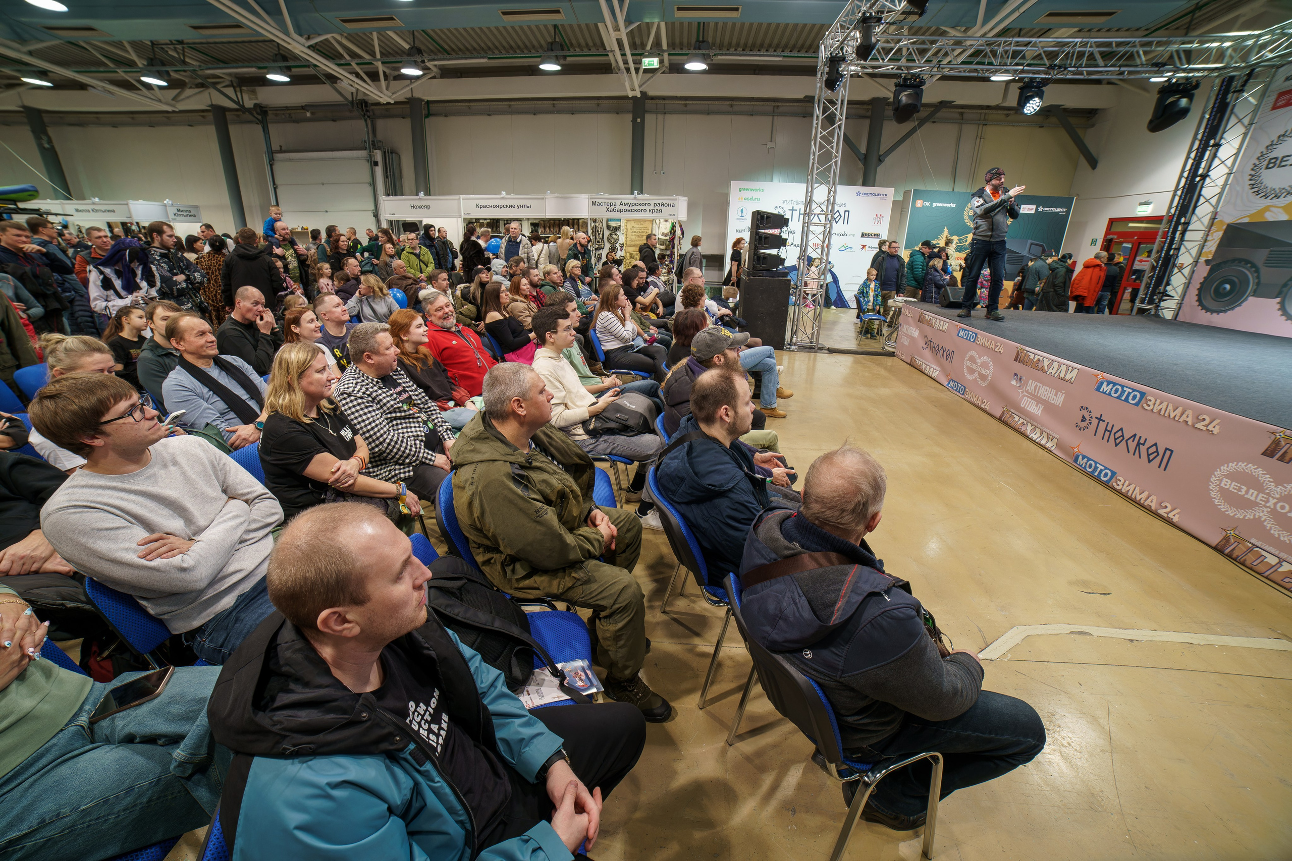 Прогулка по выставке «Поехали 2024 год». «Студия DRONAVT`s» — видеосъёмка и фотография г. Москва