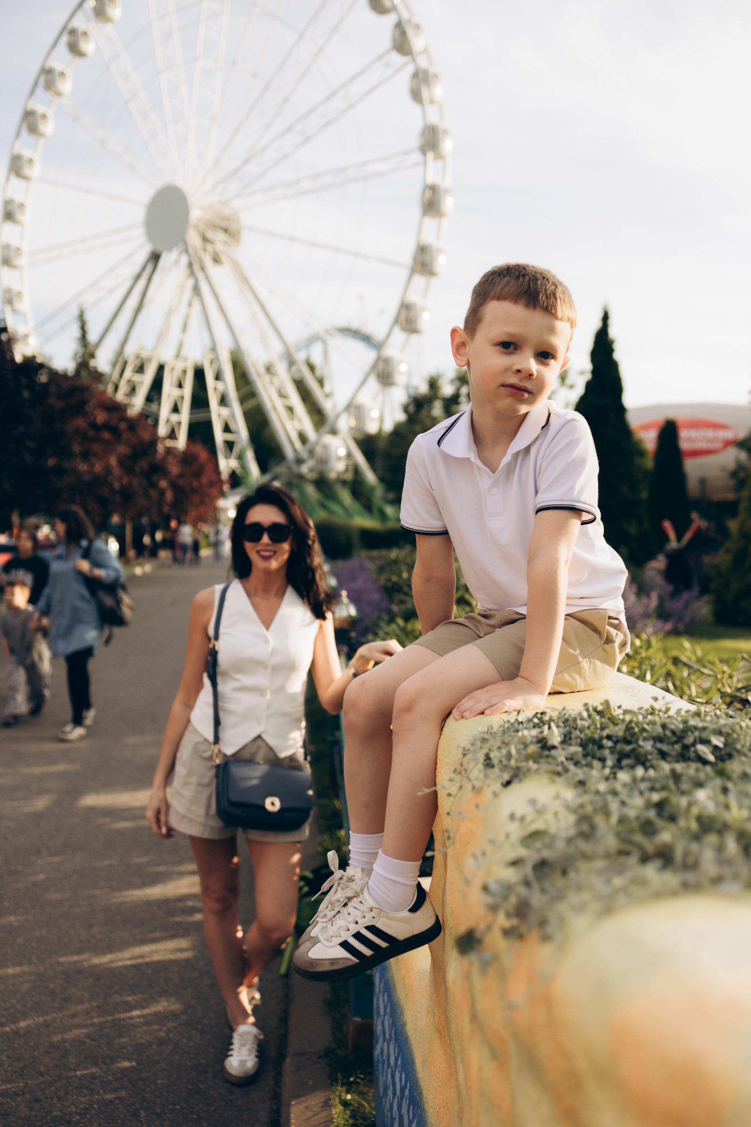 Летняя фотосессия в парке Диво остров. Фотосессия мама с сыном. Семейный и детский фотограф в Санкт-Петербурге Павлова Елена