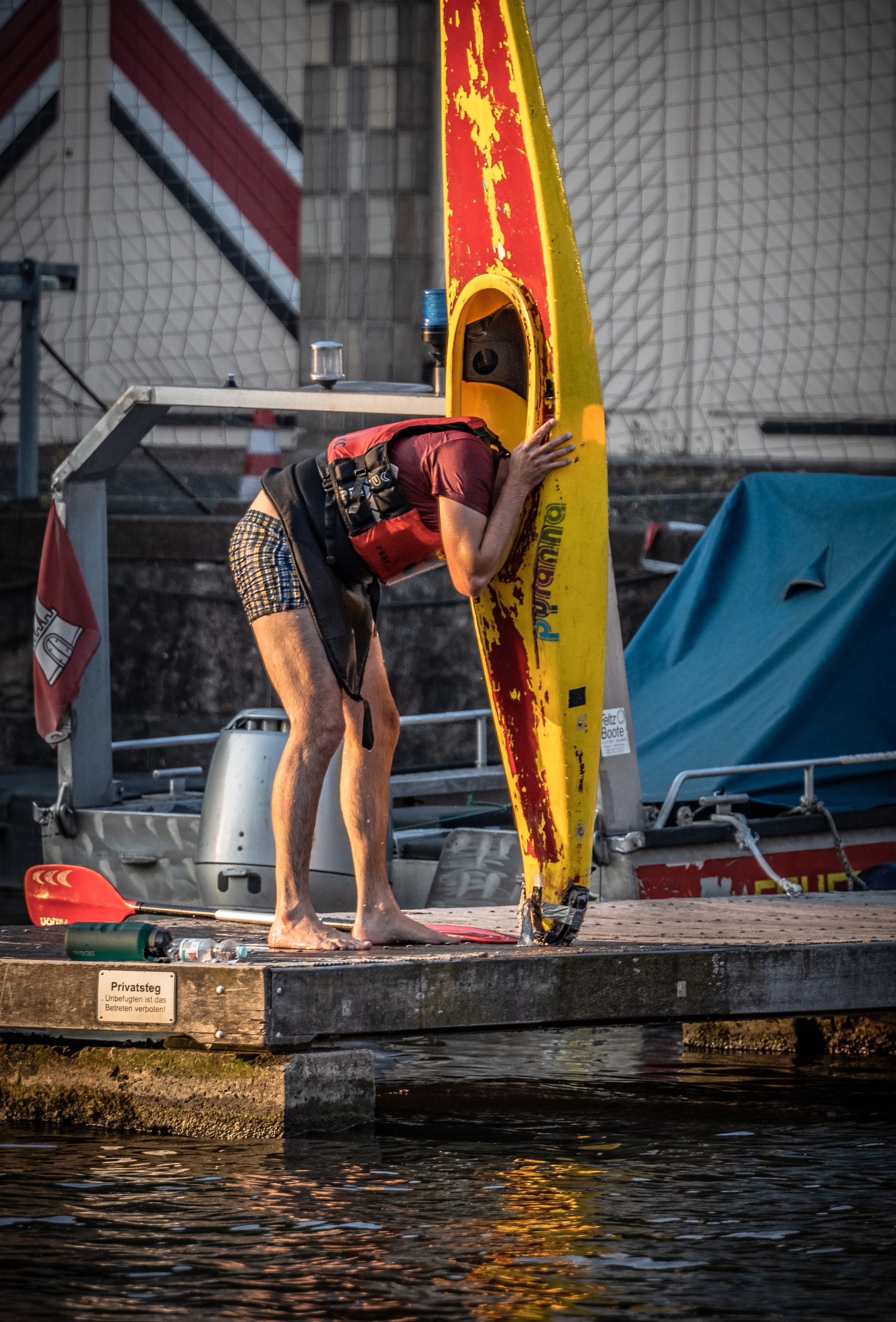 STREET. NE Cinema — backstage and reportage photography in cinema, music, Automotive and sport