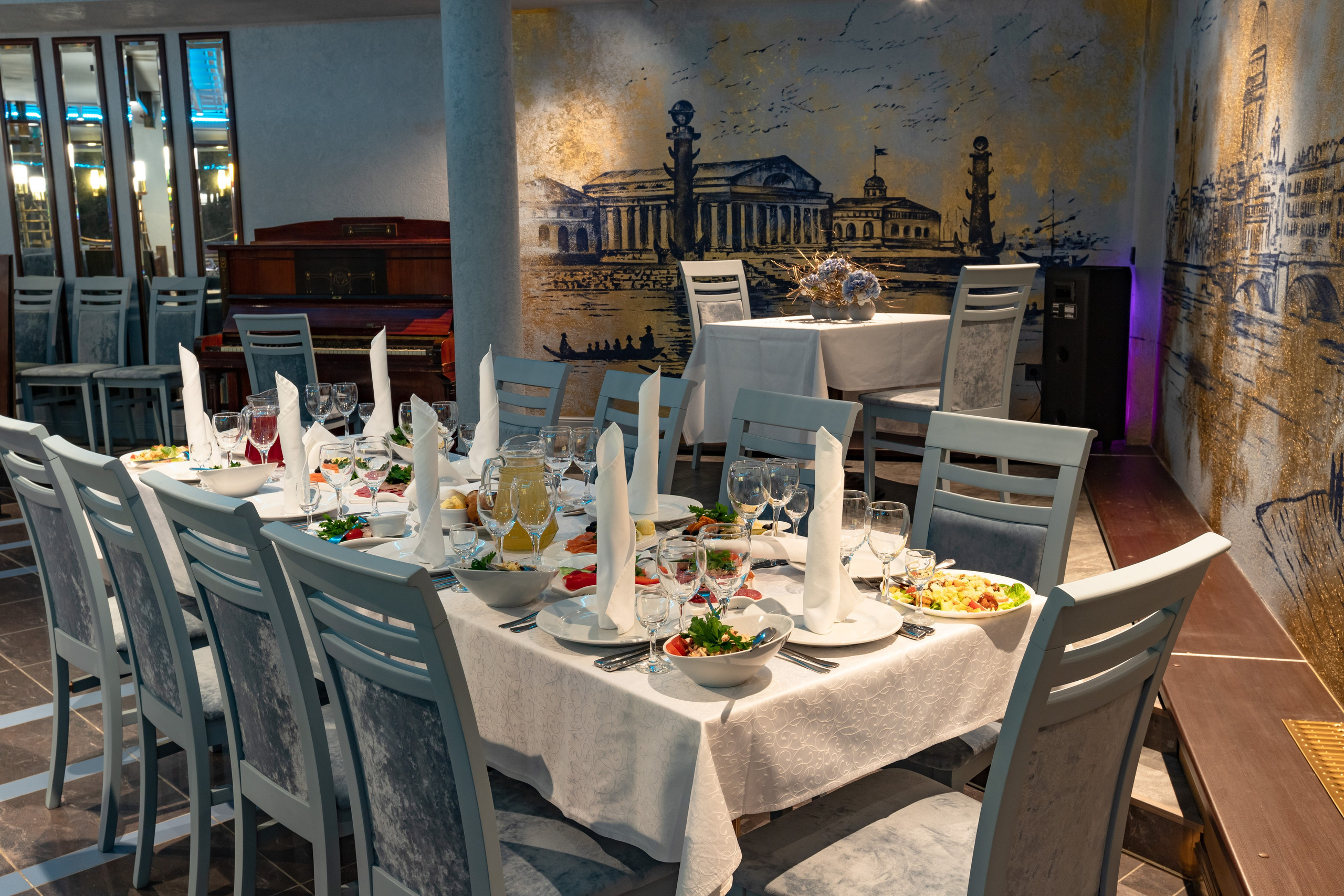 Банкетный зал при отеле «Нептун». Фотограф Махлаева Виктория/Санкт-Петербург