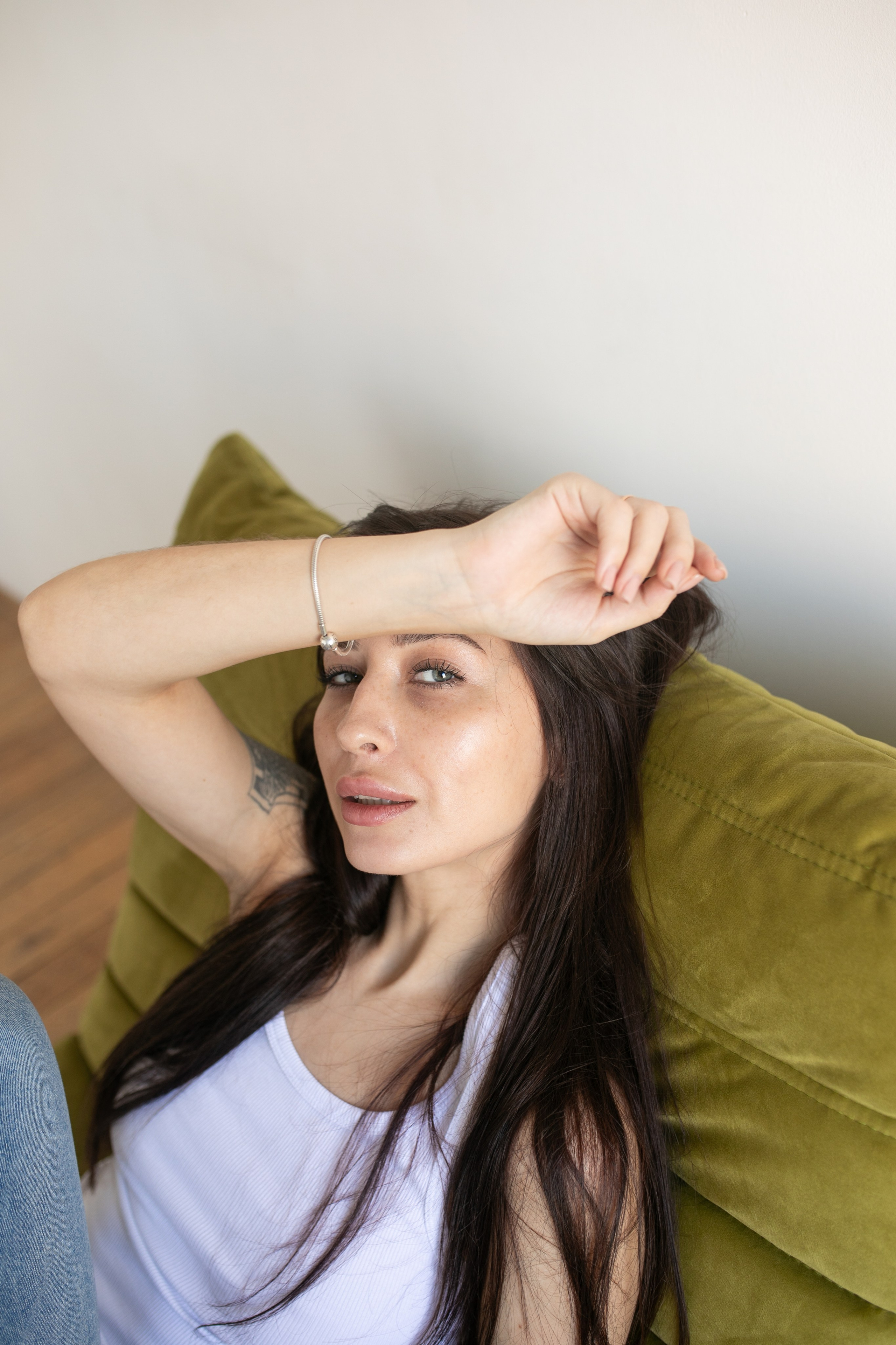 Лена. Естественный свет. Циклорама. Нюд. Фотограф в Новосибирске Ася Зверева