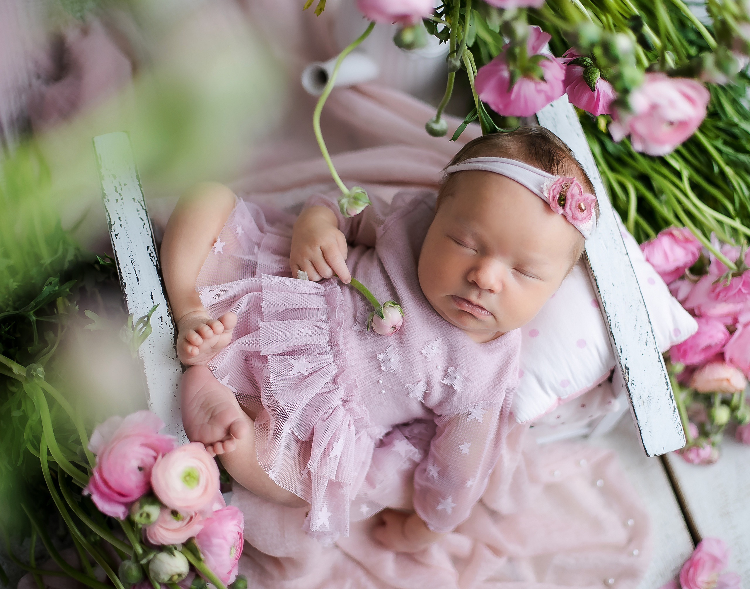 Newborn девочки. Главная