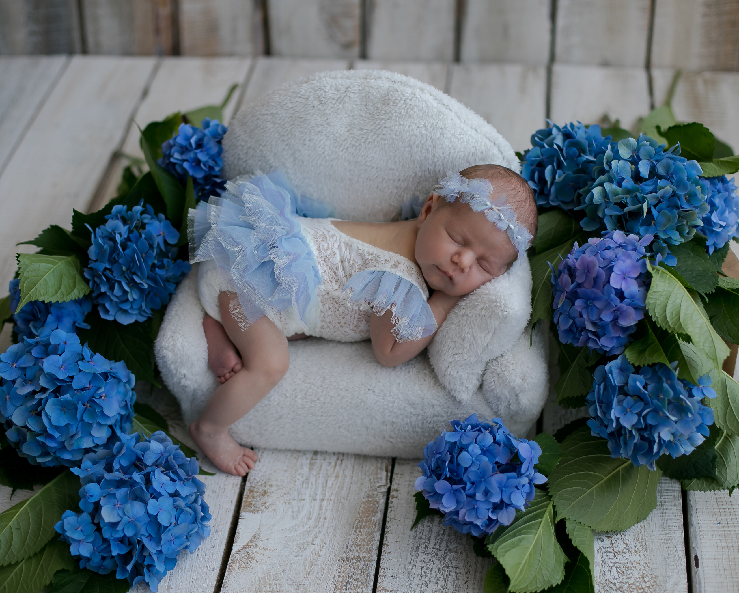 Newborn девочки. Главная