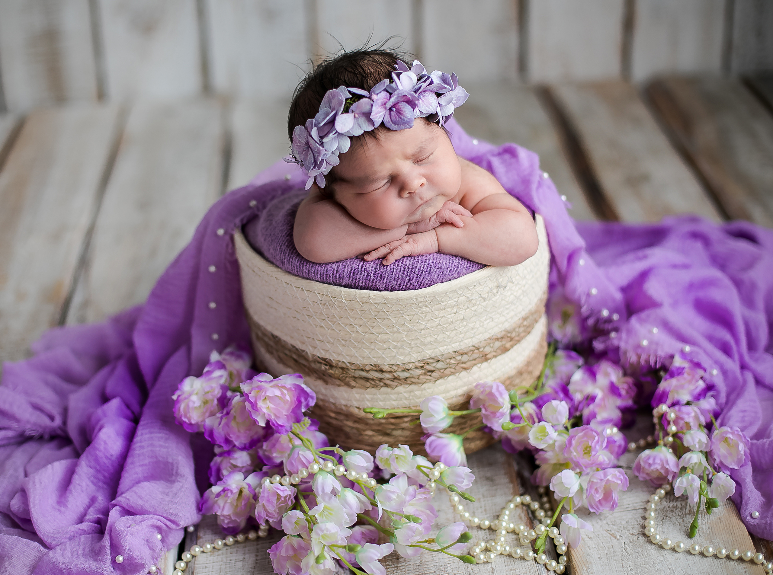 Newborn девочки. Главная