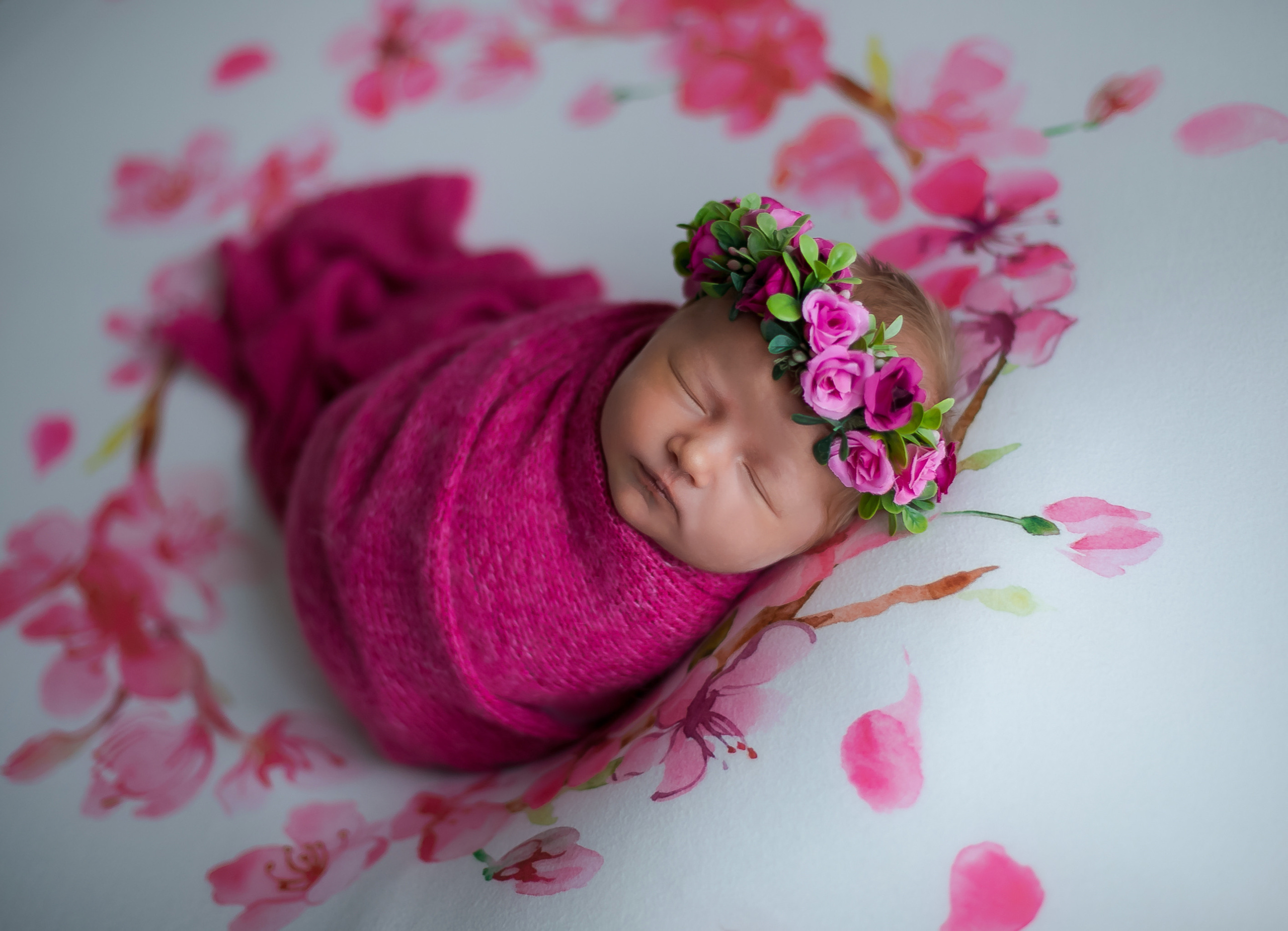 Newborn девочки. Главная