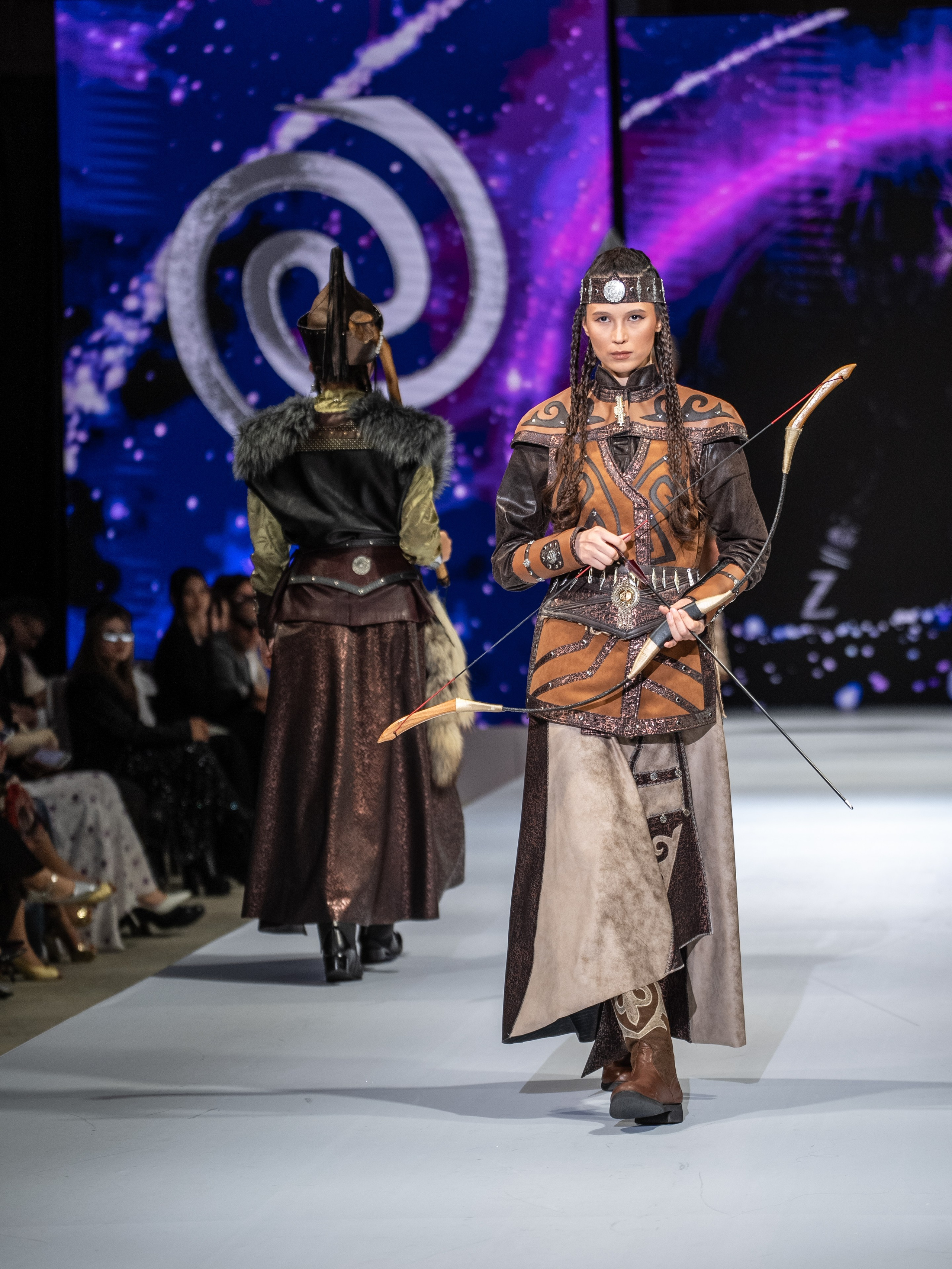 EURASIAN FASHION WEEK Lo Zarata. Сайт Алматинского НЮ АРТ, будуар и фэшн фотографа Дениса Карпенко
