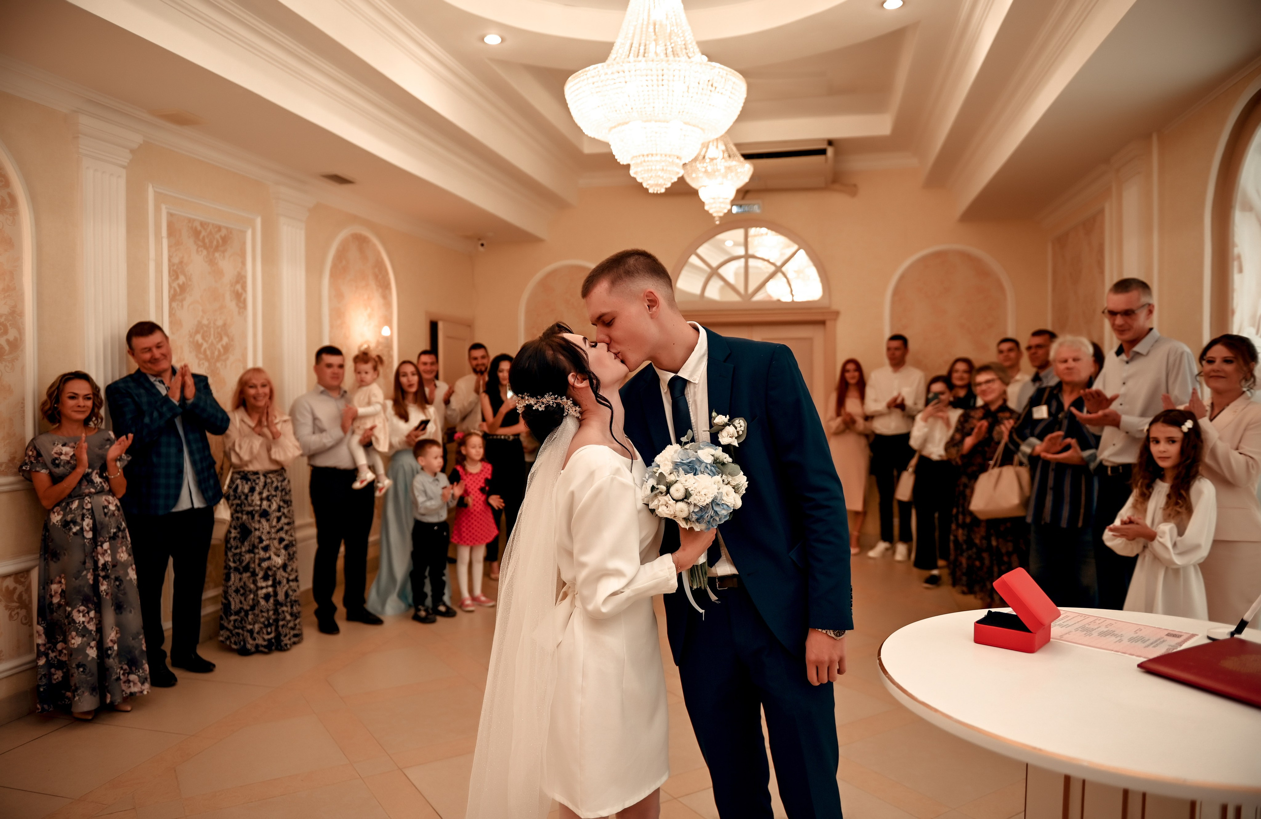 Небольшая часть фото со свадебной съемки Алексея и Даши. Свадебный, семейный, детский, контент фотограф в Омске Максим Ильин