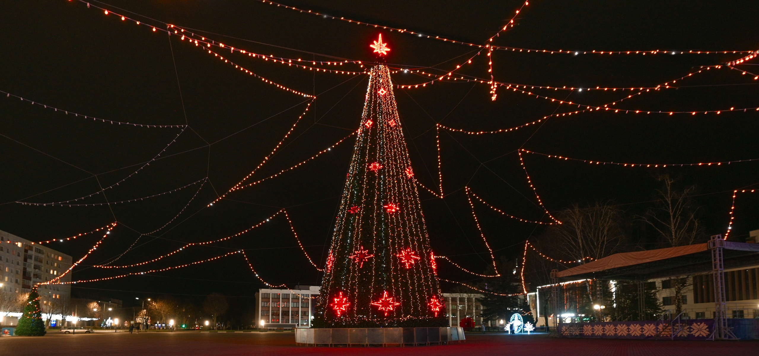 Новогодние украшения 2026. Фотограф Олег Юршевич Солигорск Минск