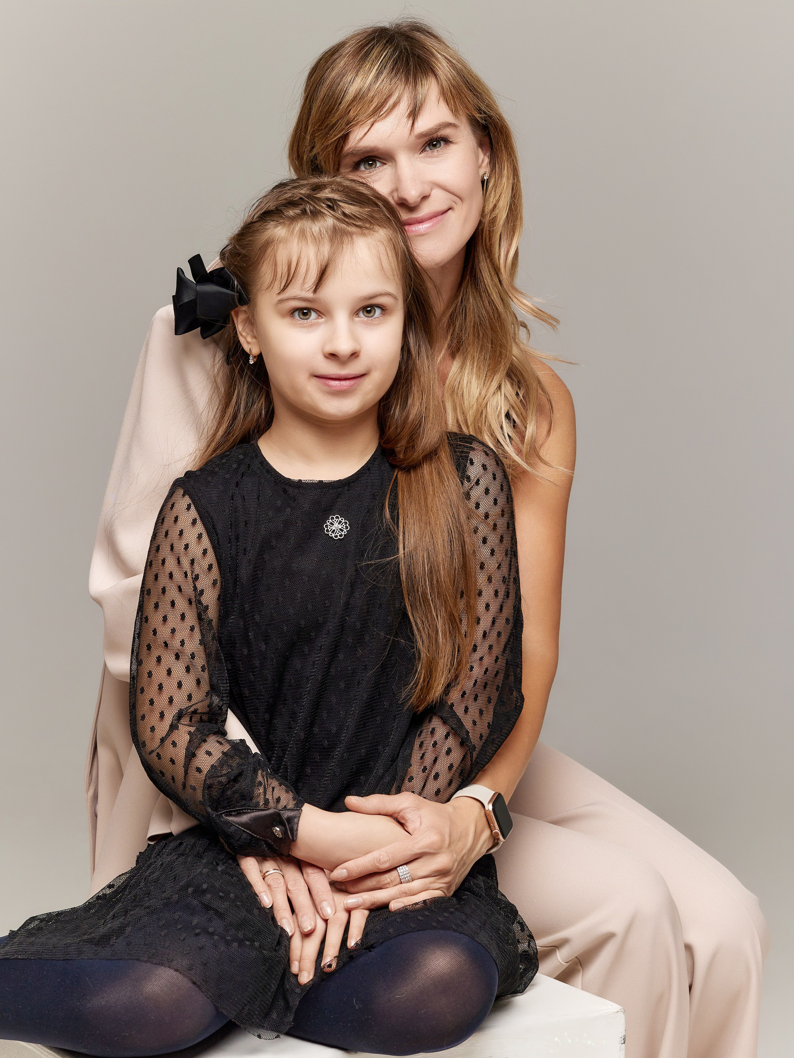 Виктория и Маша