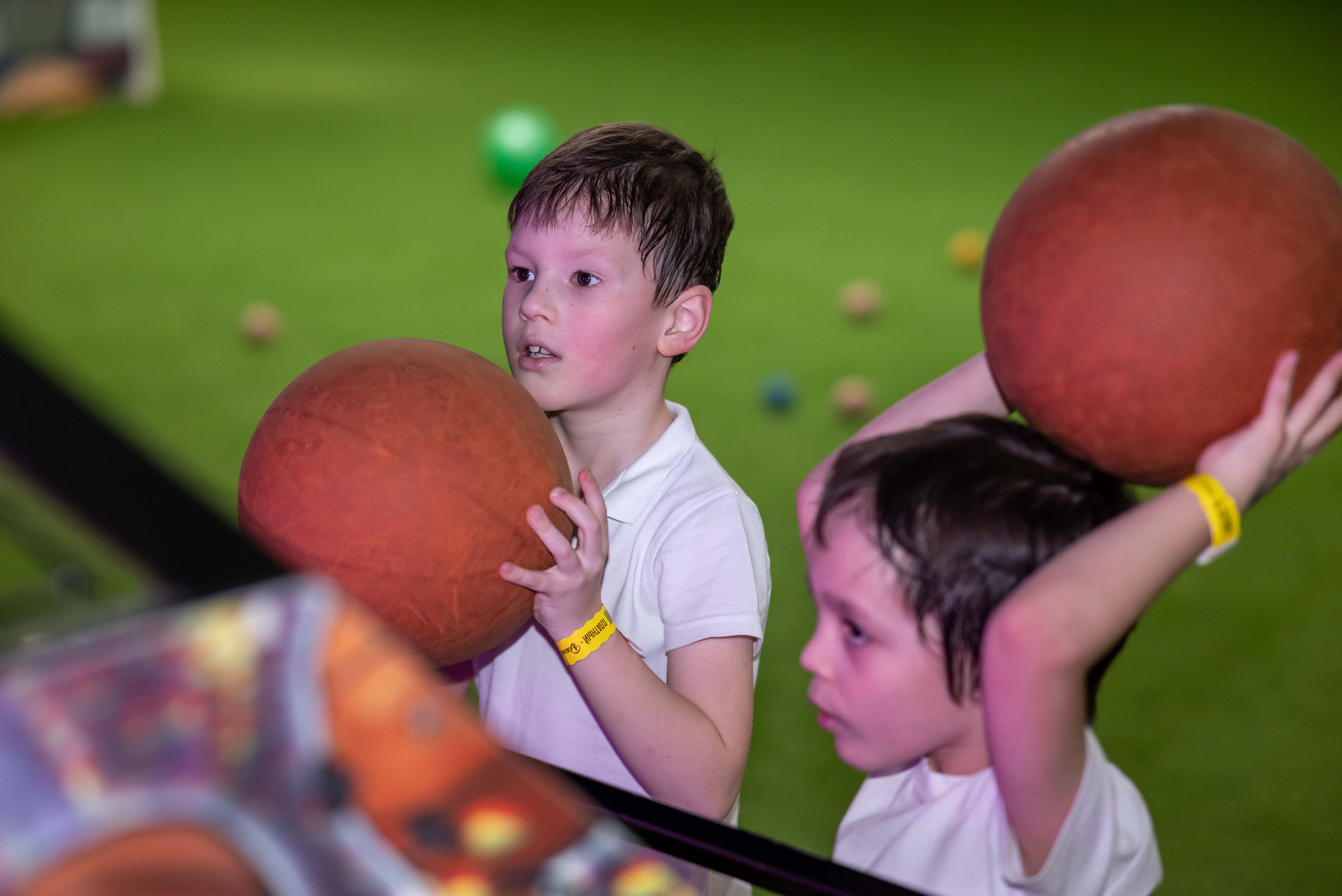 В игровой Тимур и Расул. Семейный, Детский, Контент фотограф в Самаре Renatto (Ренат Алимбиков)