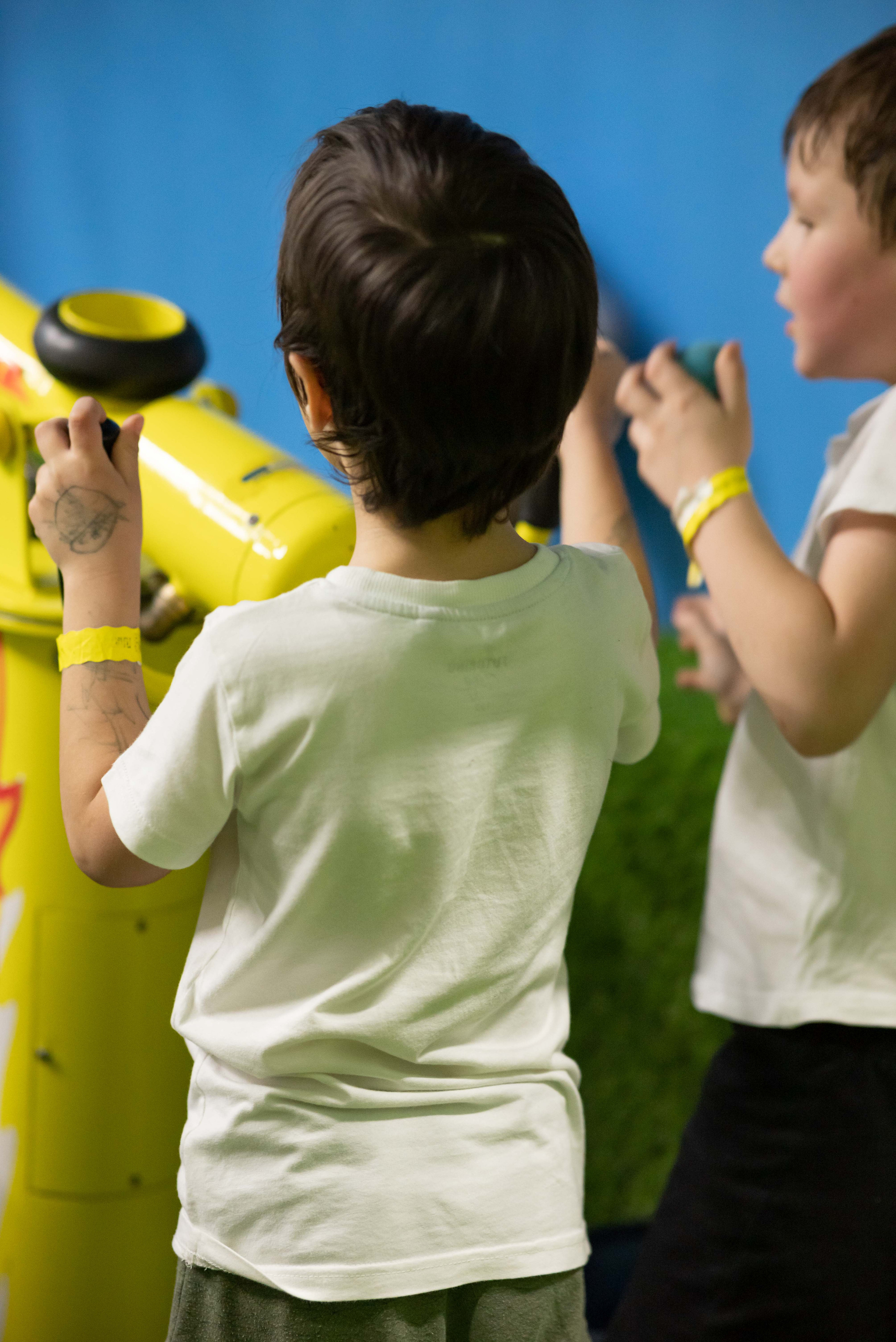 В игровой Тимур и Расул. Семейный, Детский, Контент фотограф в Самаре Renatto (Ренат Алимбиков)