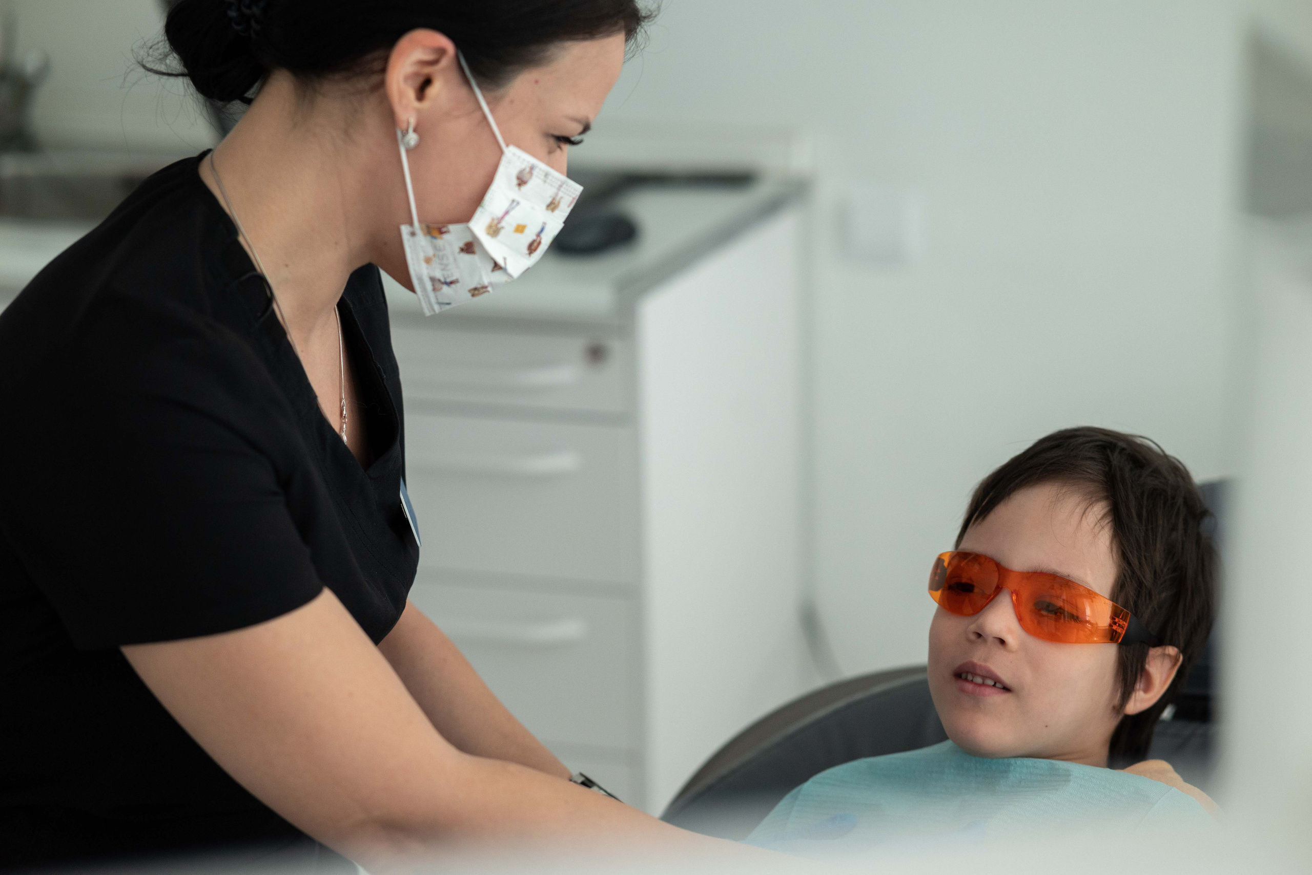 У дантиста на приеме. Семейный, Детский, Контент фотограф в Самаре Renatto (Ренат Алимбиков)