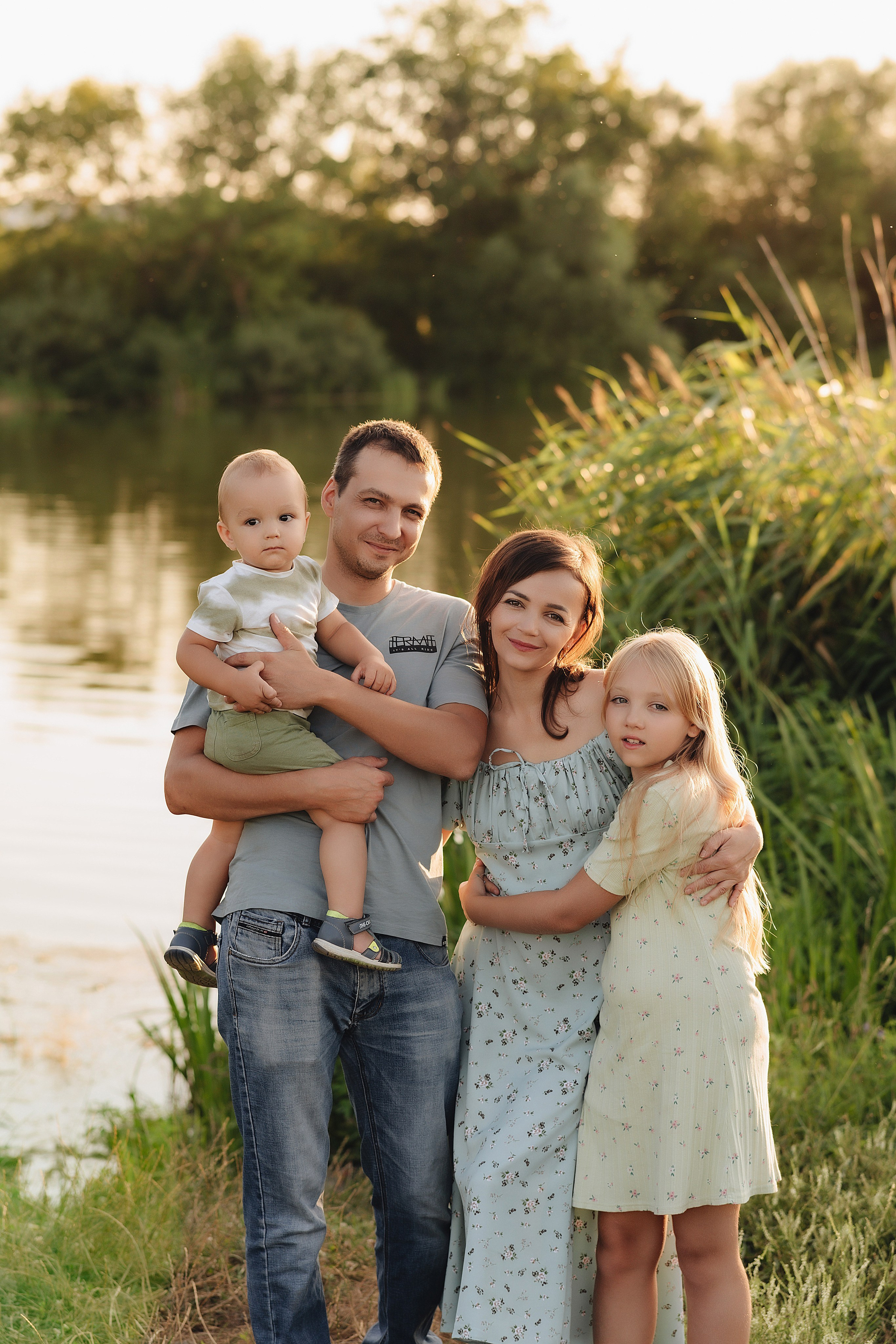 Семейная съемка на закате. Фотограф Карина Шмулёва. Воронеж и область