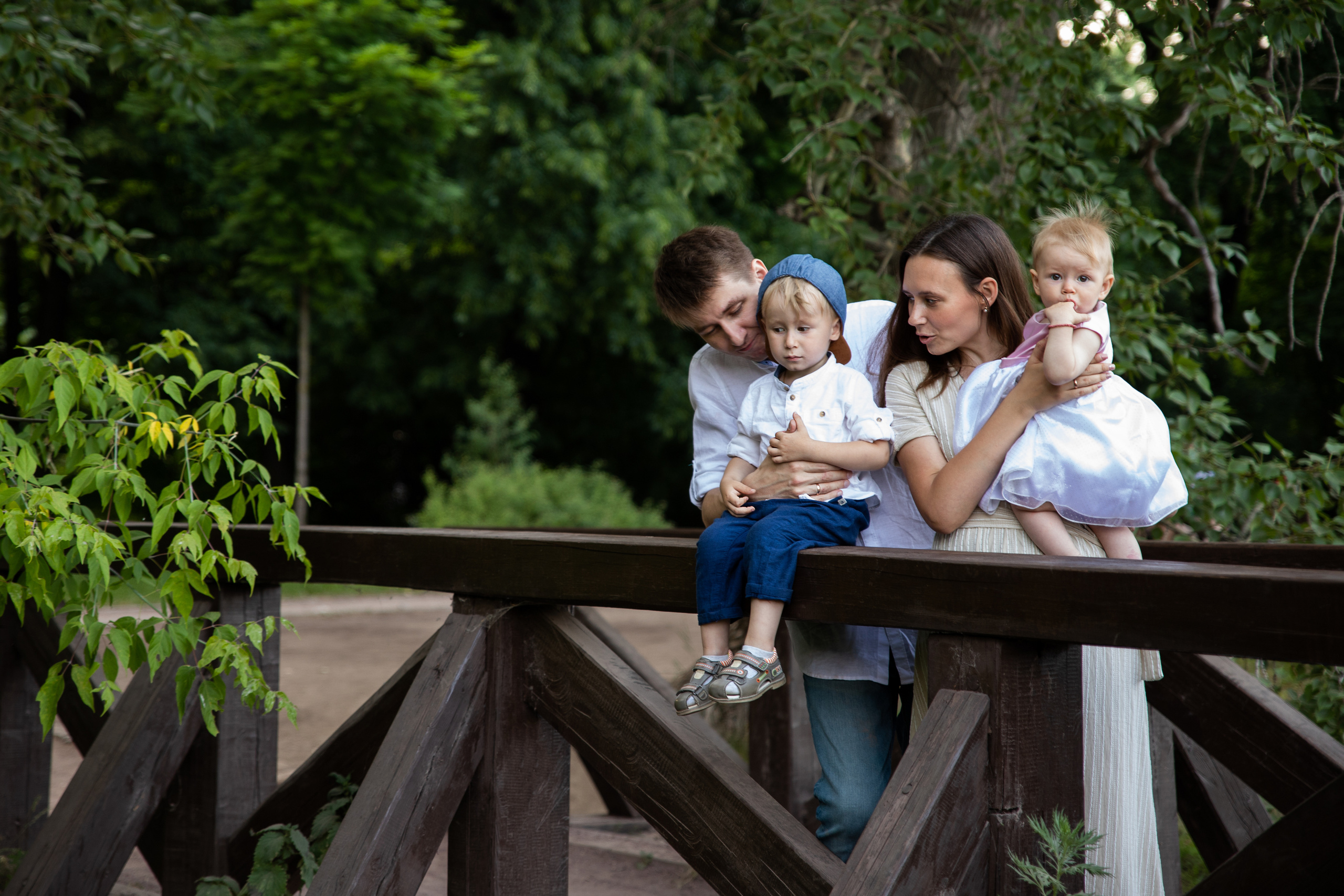 Павел, Маргарита, Егорка и маленькая Ульяна. Семейный фотограф в Москве Алёна Шестунова