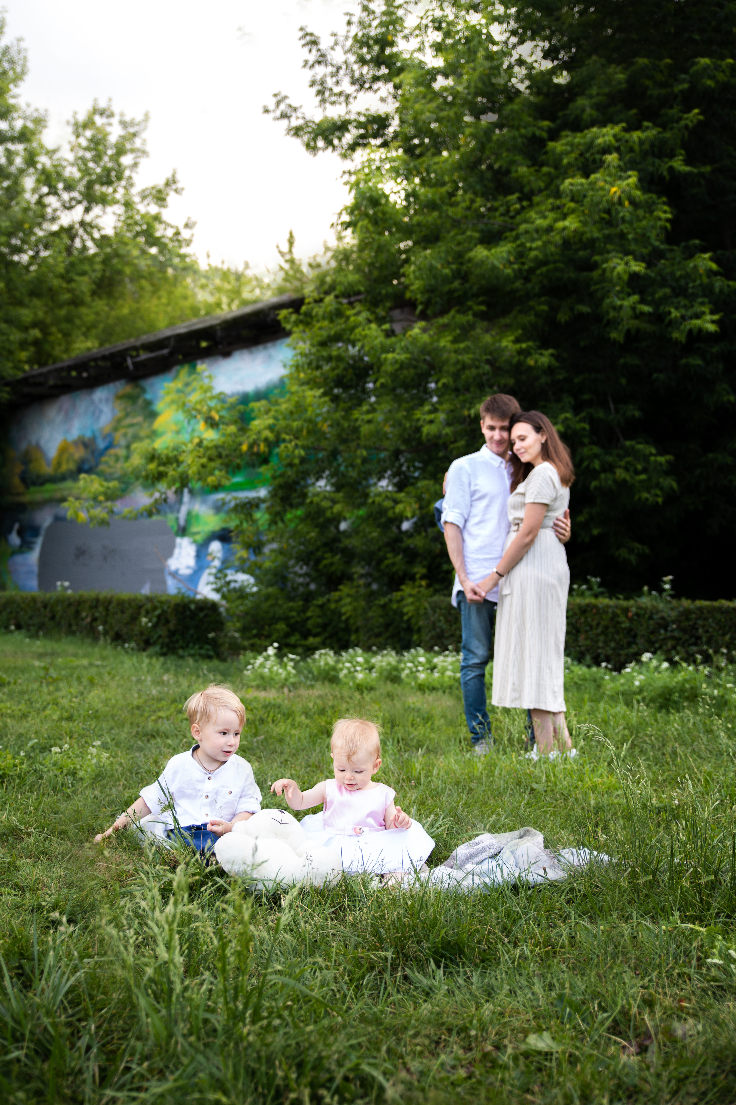 Павел, Маргарита, Егорка и маленькая Ульяна. Семейный фотограф в Москве Алёна Шестунова