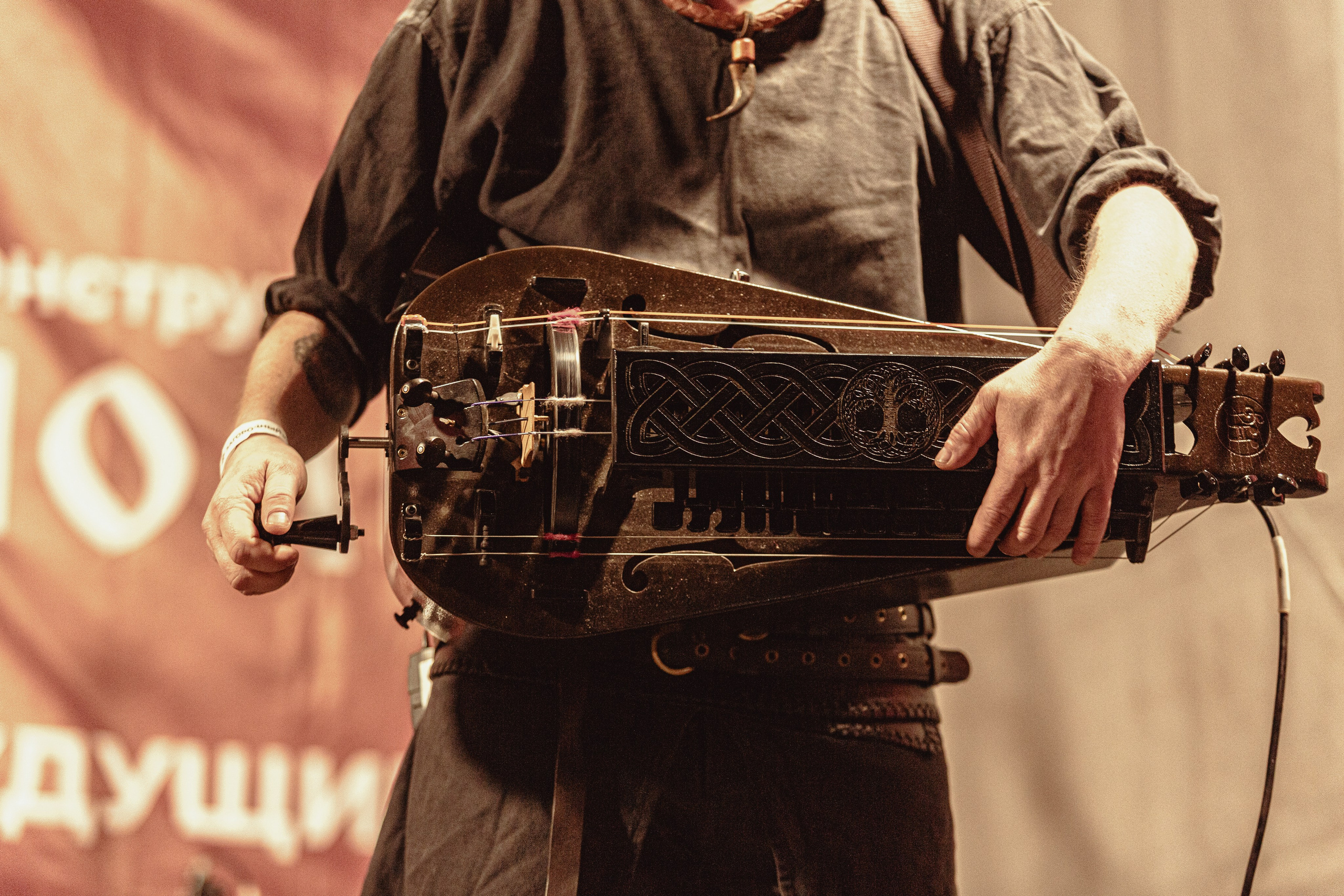 Фестиваль «Абалакское поле» XVI. Арт-фотограф Крис Л. в Тобольске: портрет, семейные, свадьбы