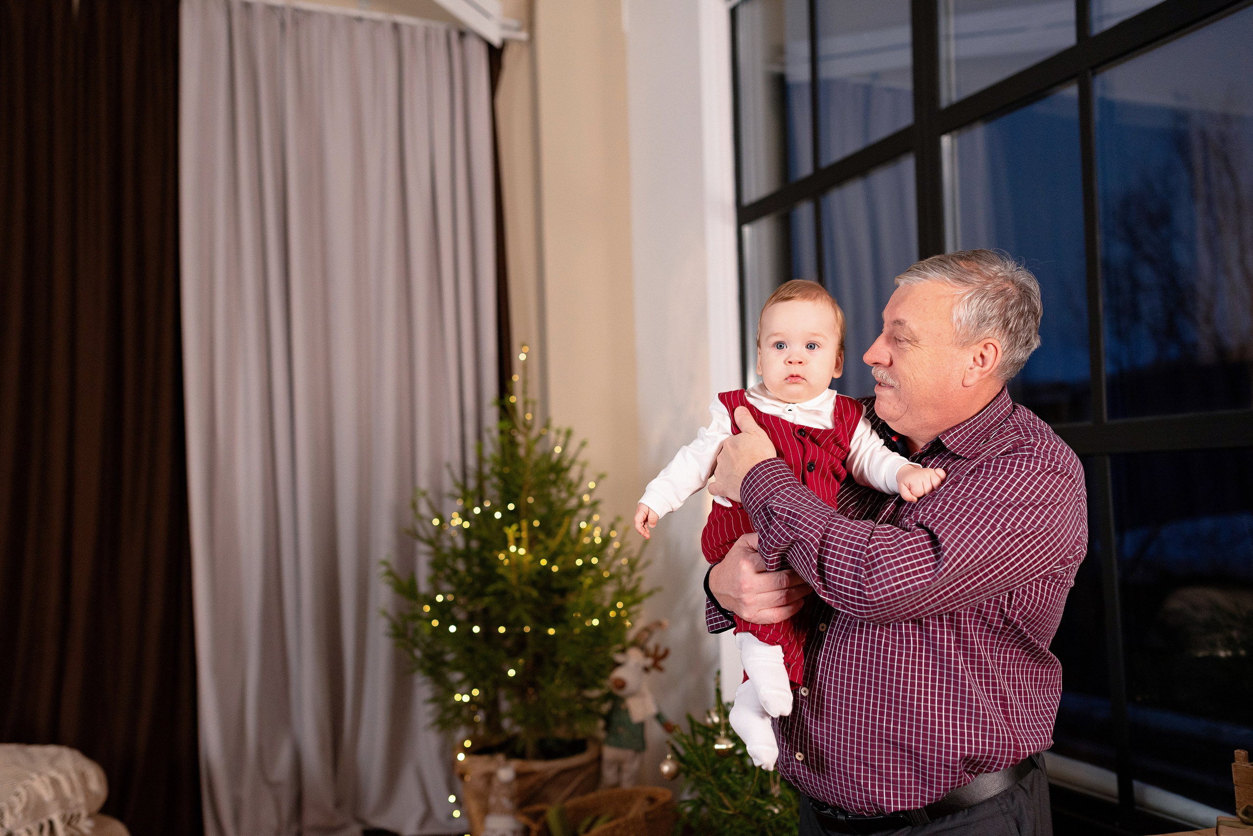 Семейная фотосессия в фотостудии Формат. Детский и семейный фотограф в Сургуте и Нефтеюганске Анна Старцева