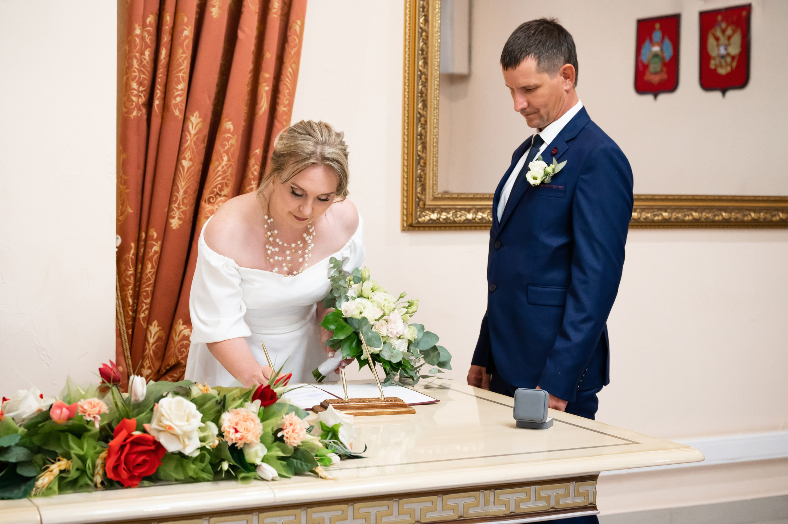 Регистрация брака роспись малый Екатерининский зал жених и невеста