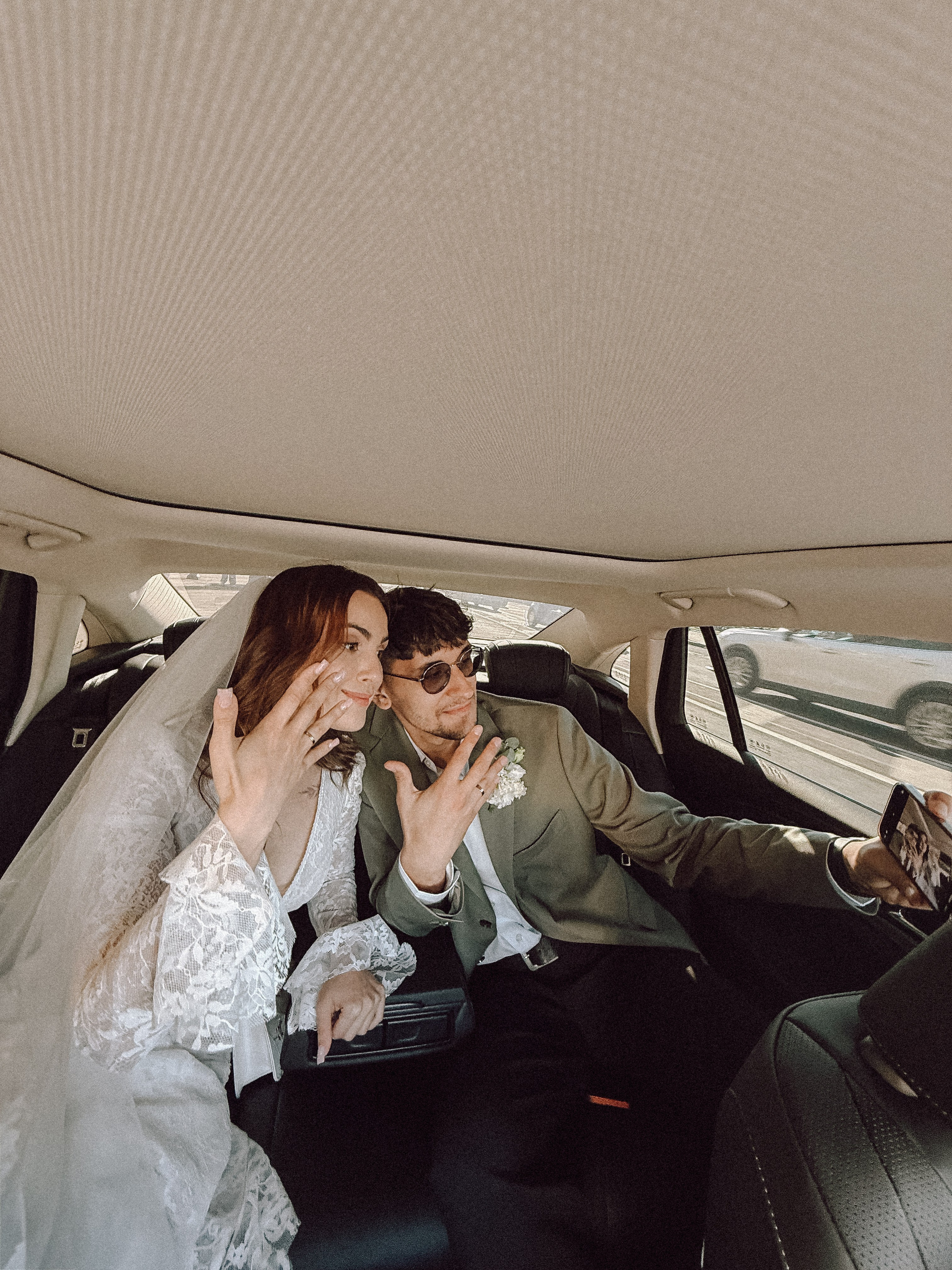 ФОТО НА ТЕЛЕФОН ВО ВРЕМЯ БРАКОСОЧЕТАНИЯ В ПЕРВОМ ДВОРЦЕ И ПРОГУЛКИ. Профессиональный фотограф, Санкт-Петербург — Виктория Богомолова