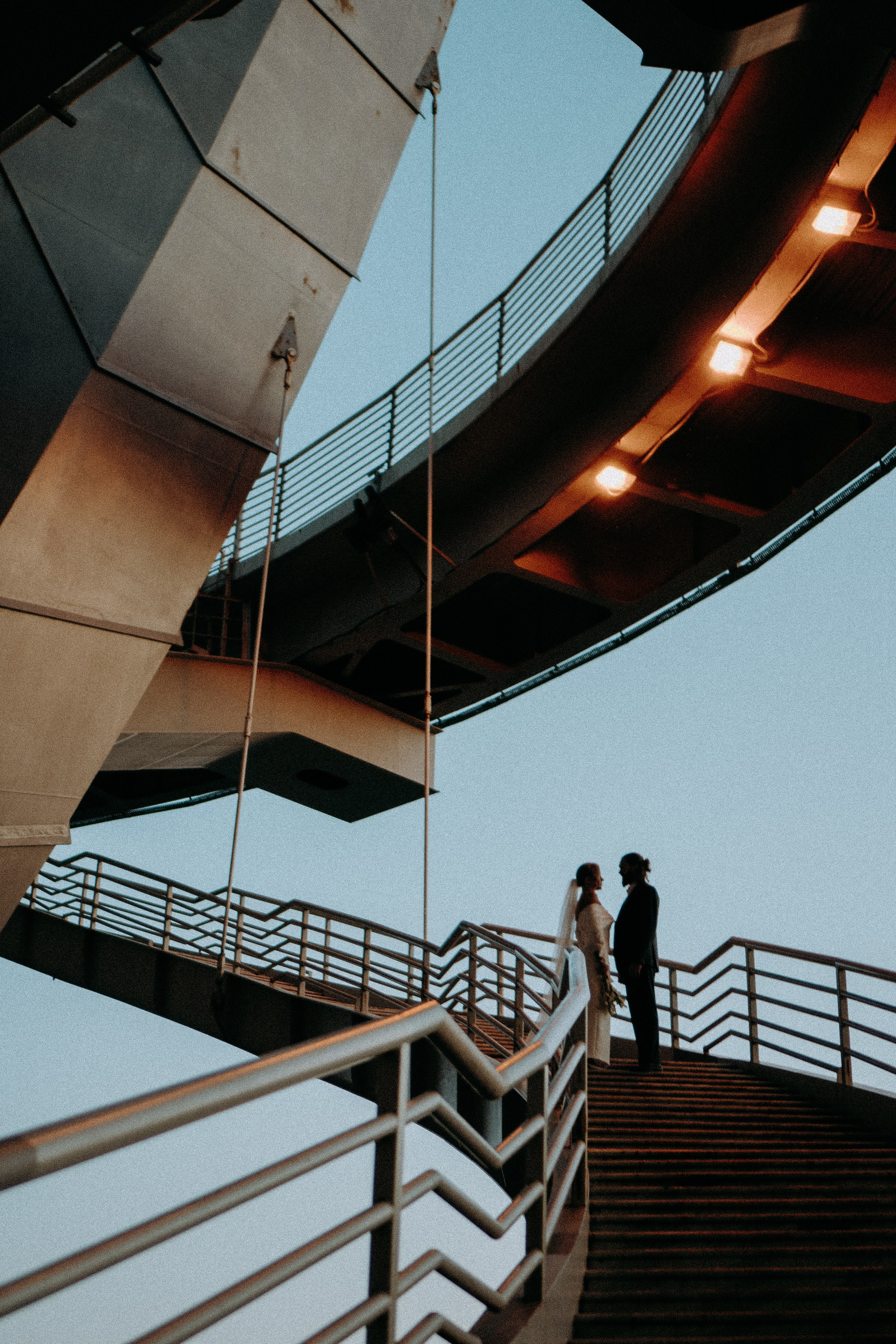 СВАДЕБНАЯ СЬЕМКА ВОЗЛЕ МСОТА БЕТАНКУРА НА КАБРИОЛЕТЕ. Профессиональный фотограф, Санкт-Петербург — Виктория Богомолова